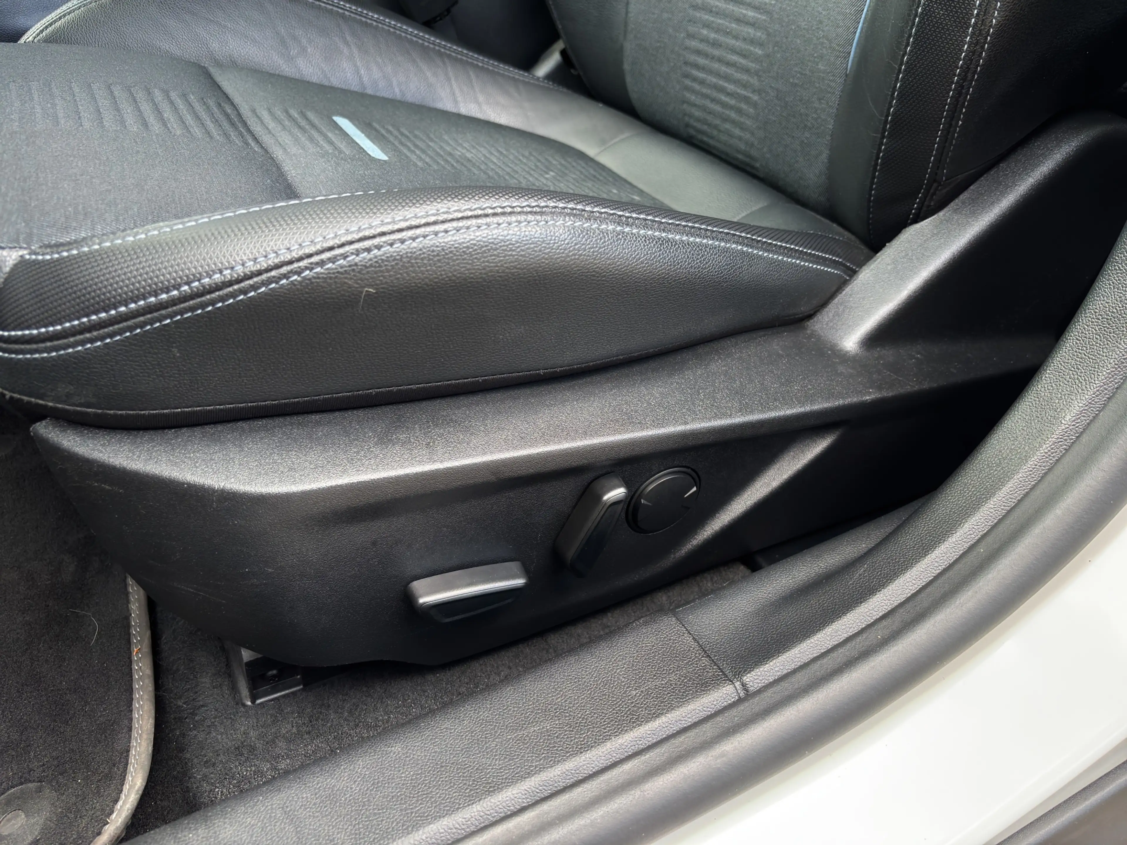 Ford Focus 1.0 Active Business | Stoelverwarming | Adap. Crui — photo 11