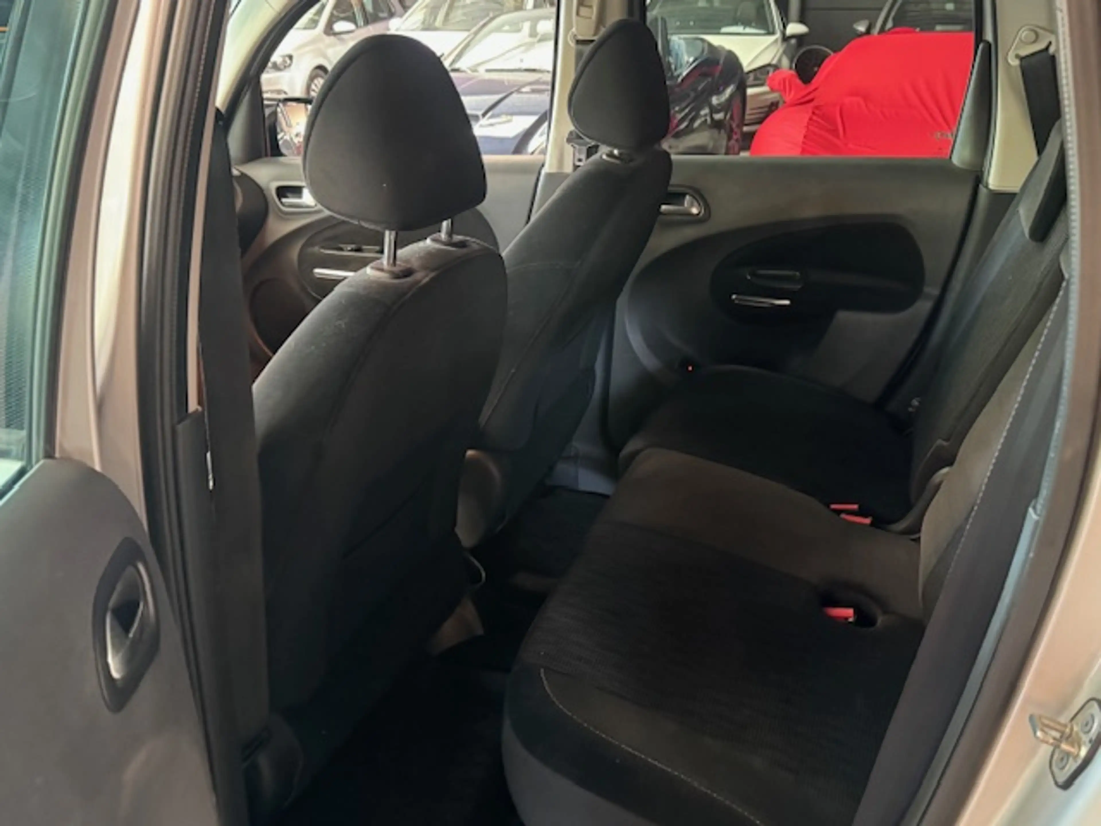 Citroen C3 Picasso 1.6 - AUTOMATIQUE - A/C - MEDIA/TEL - LIM/REG — photo 12