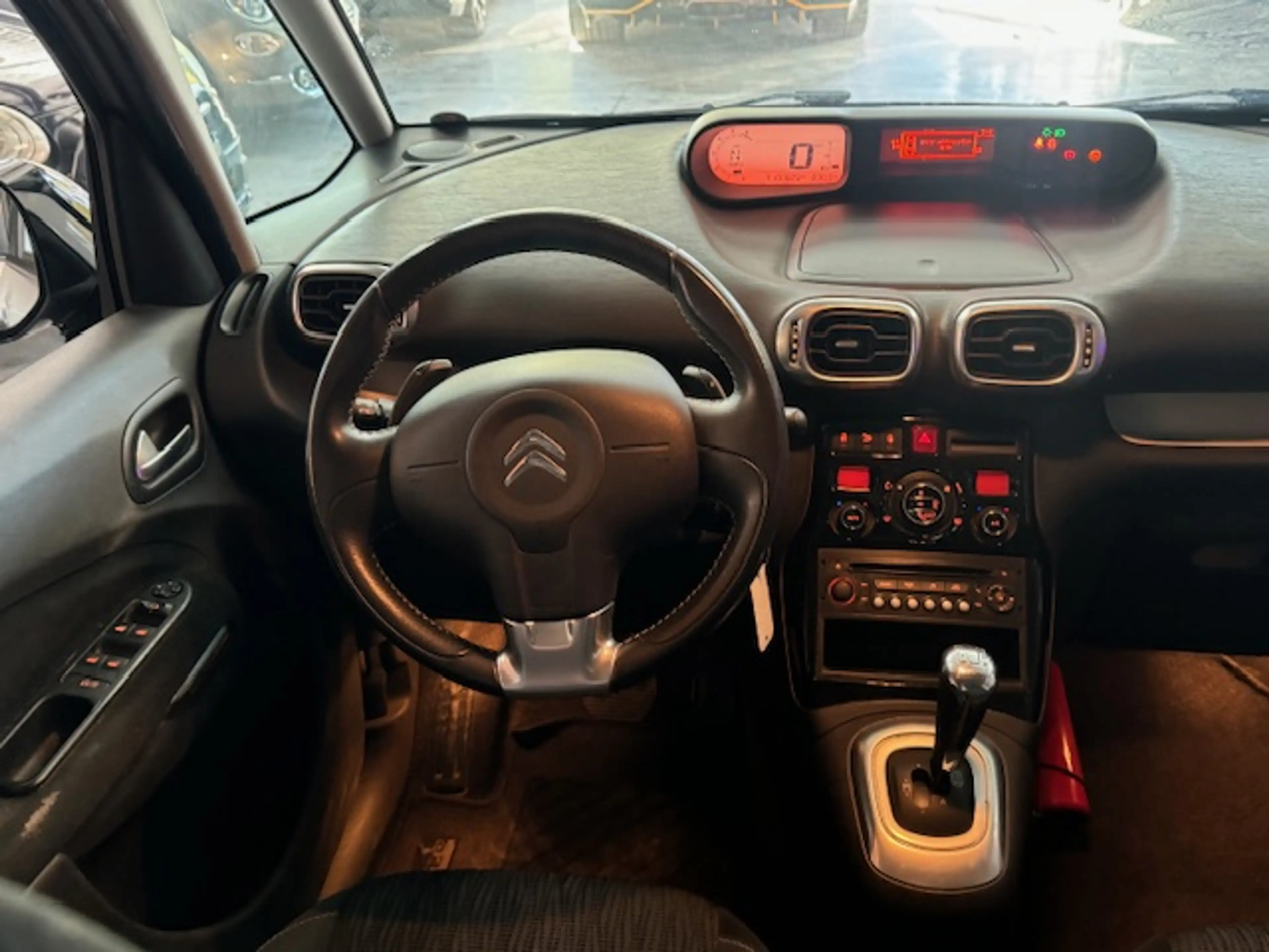 Citroen C3 Picasso 1.6 - AUTOMATIQUE - A/C - MEDIA/TEL - LIM/REG — photo 15
