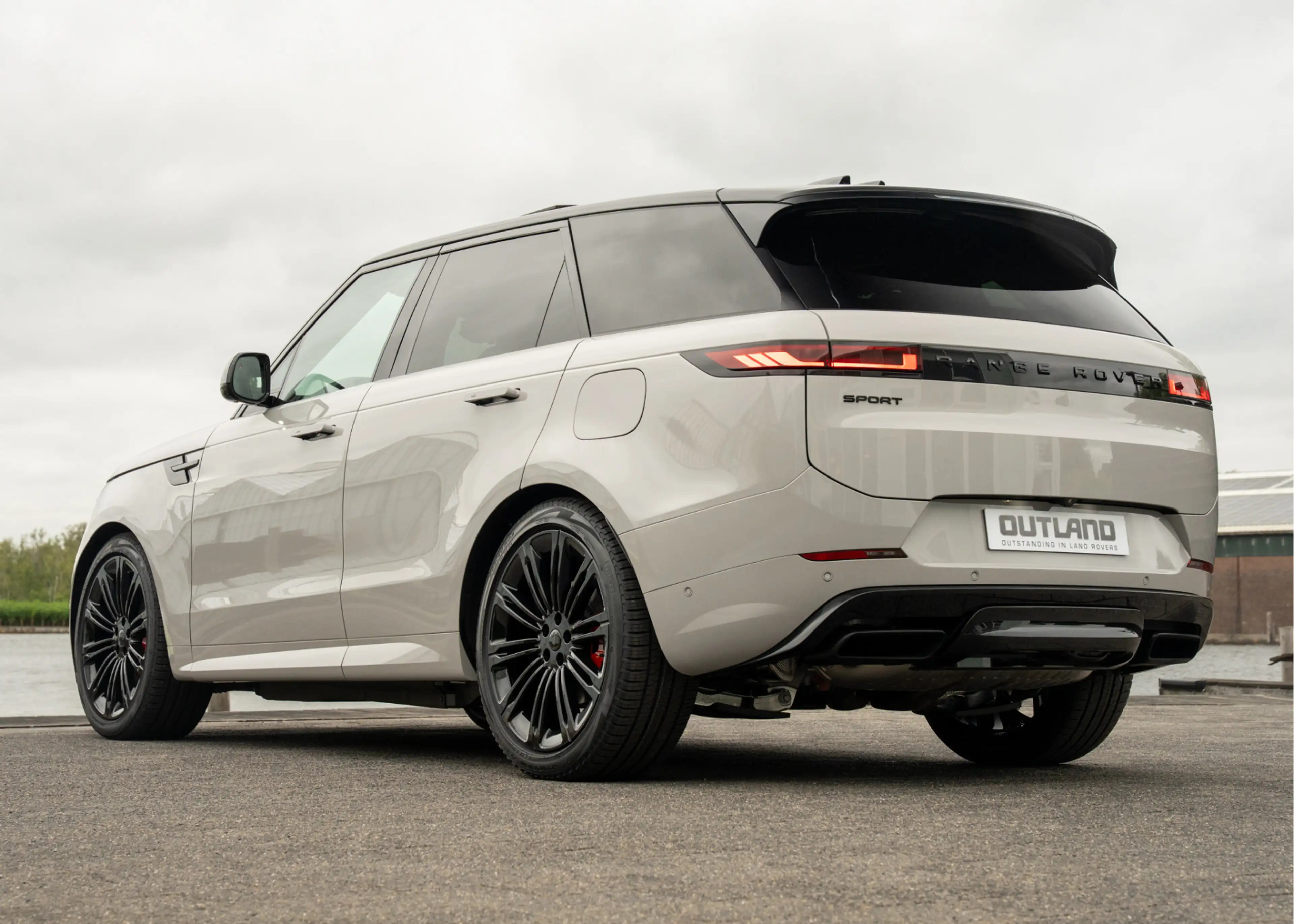 Land Rover Range Rover Sport P460e Dynamic HSE | NP. 148.141,- | Trekhaak | Ext — photo 6