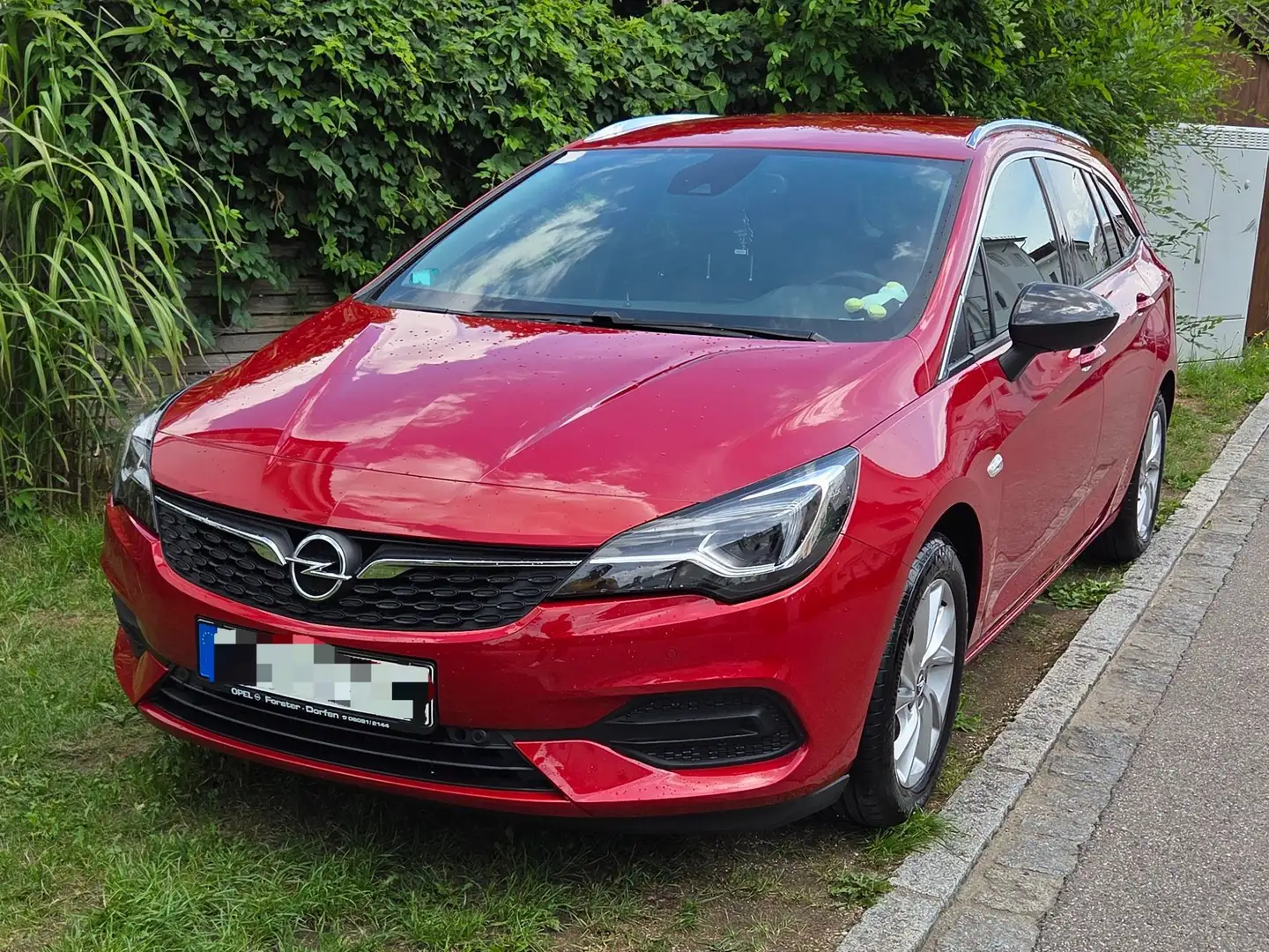 Opel Astra Astra 1.5 Start/Stop Sports Tourer Elegance Rot - 1