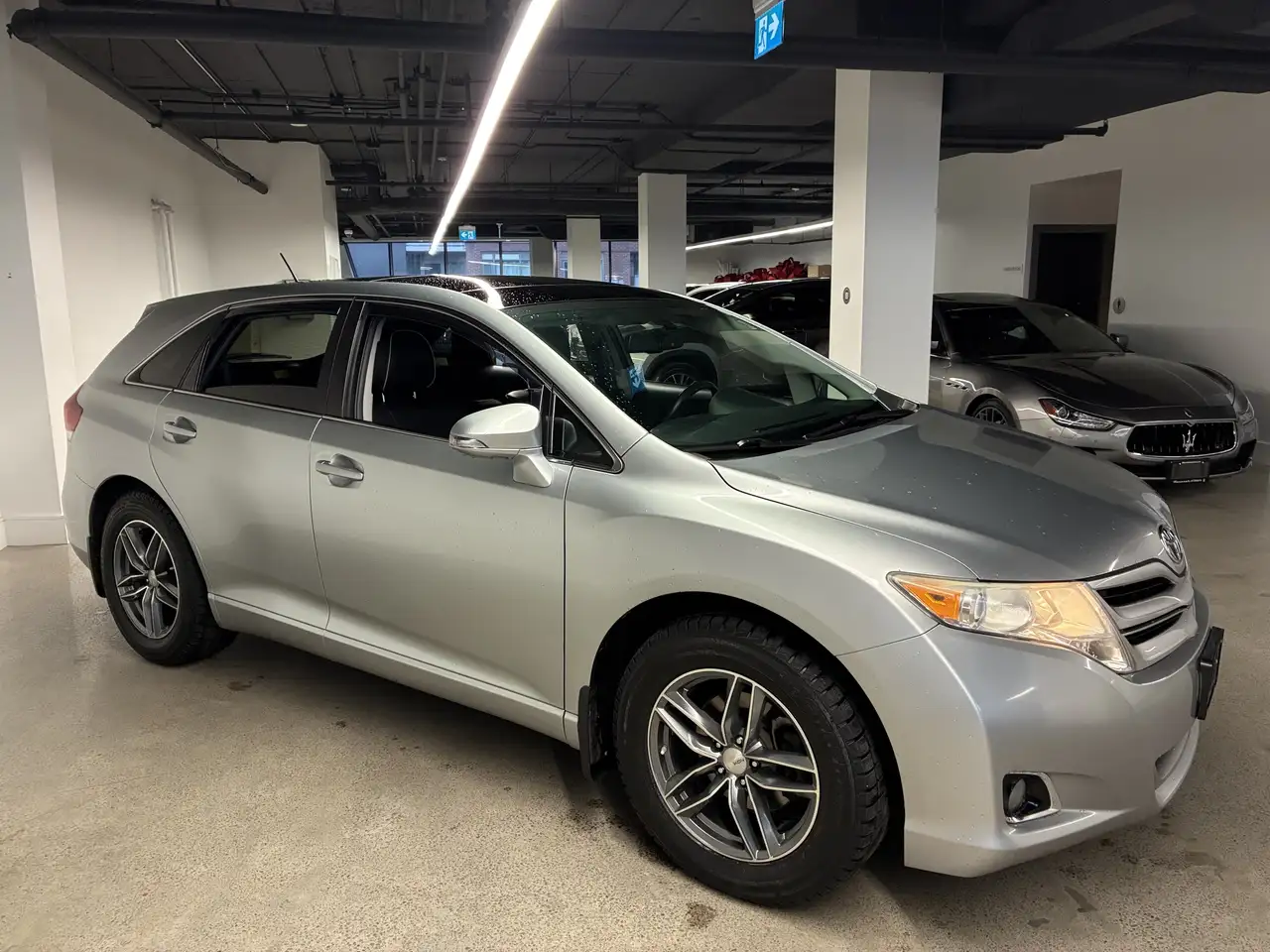 Toyota Venza снимка Toyota Venza