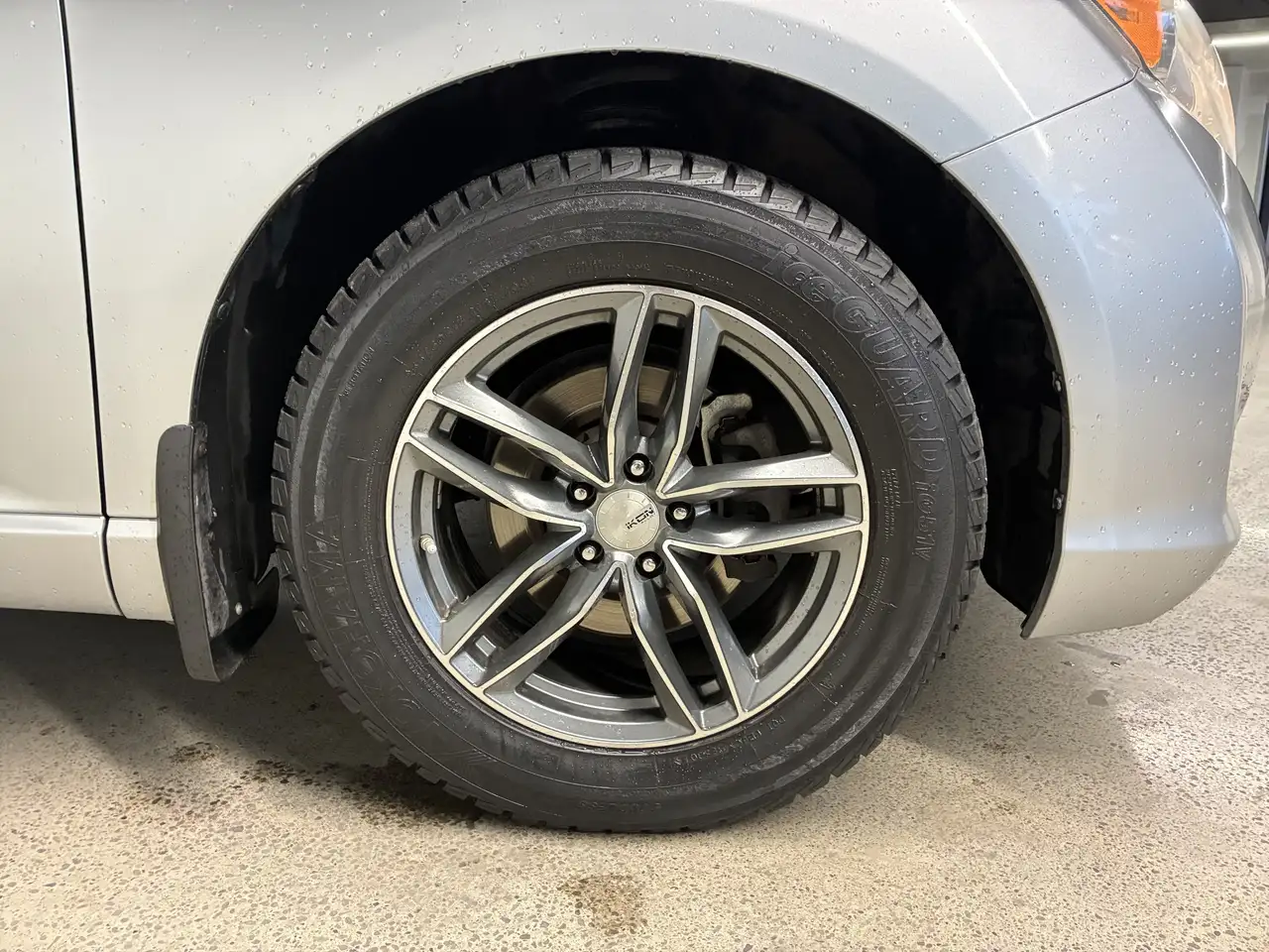 Toyota Venza снимка Toyota Venza