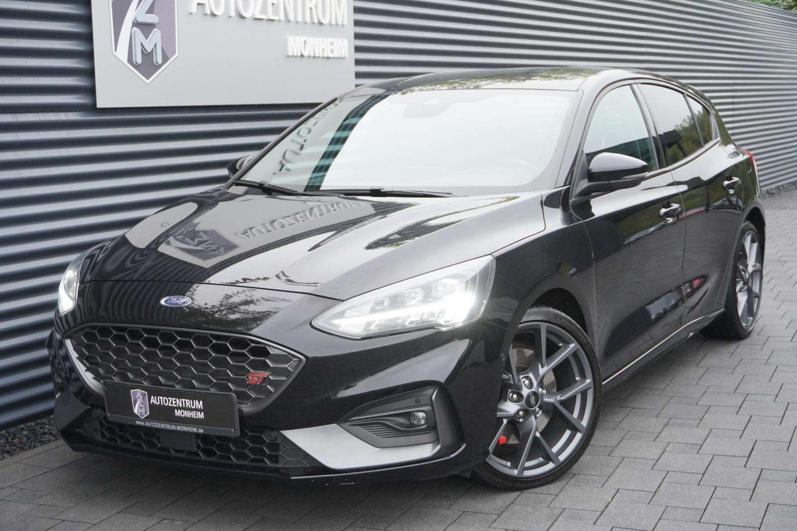 Second hand Ford Focus 2.3