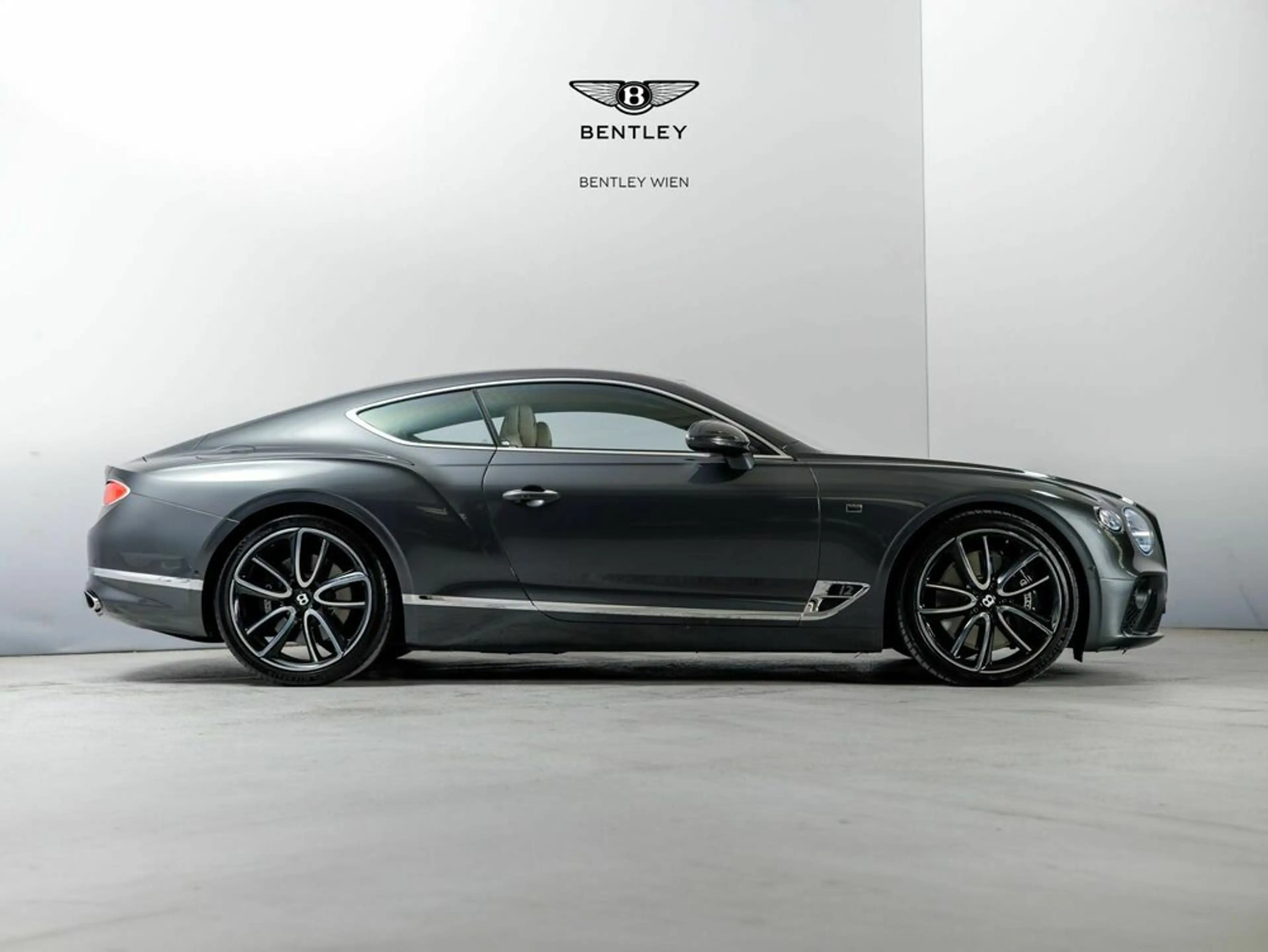 Bentley Continental GT First Edition W12 — photo 2