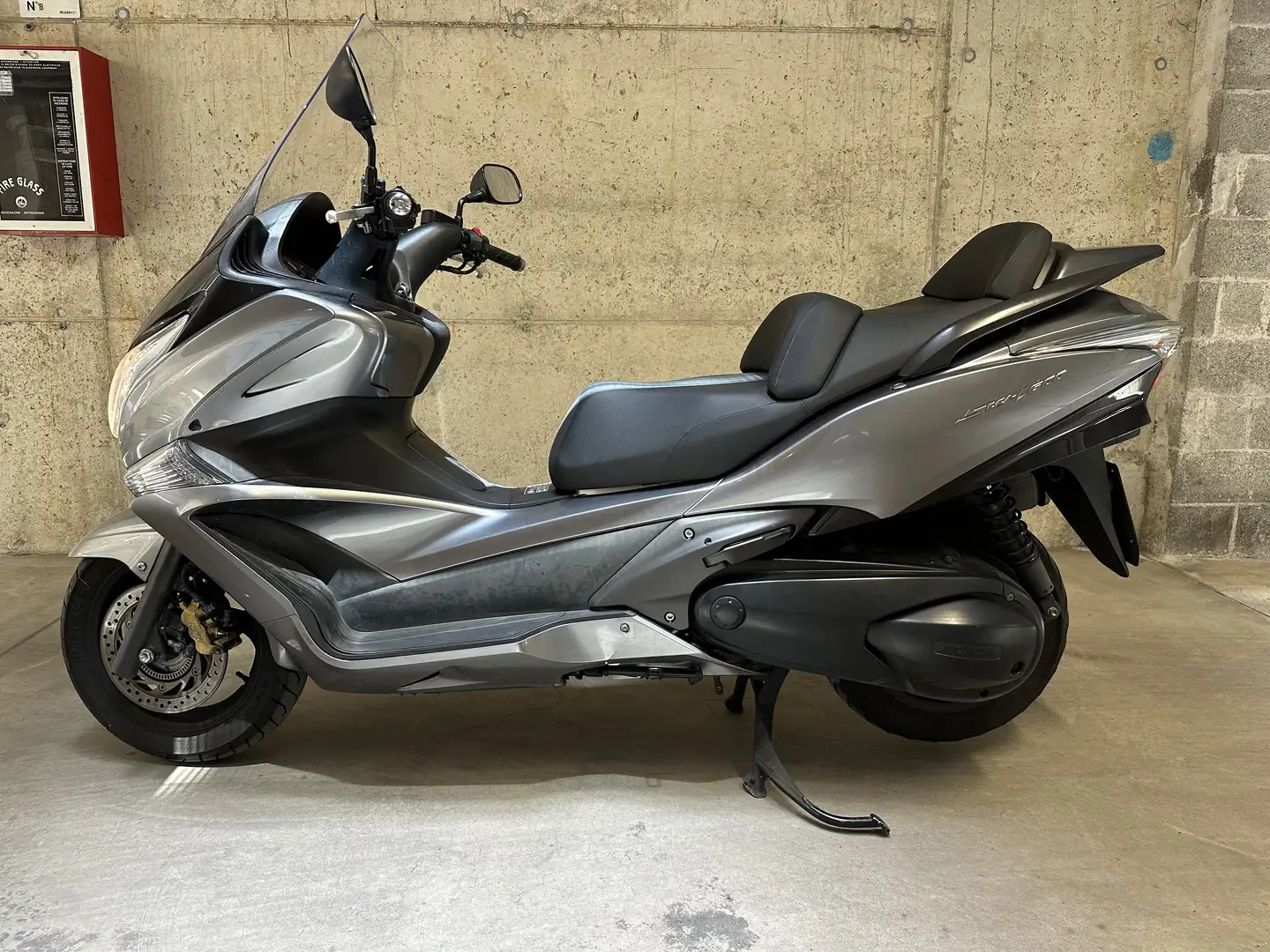 Honda SW-T 600 Gris - 1