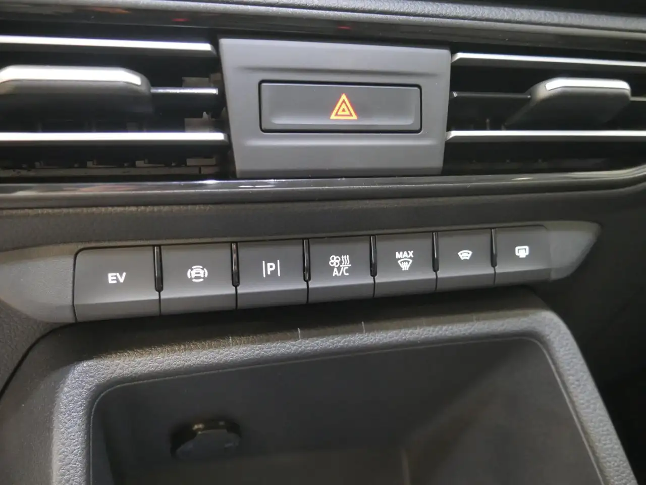 Ford Tourneo Connect 2026 — фото 15