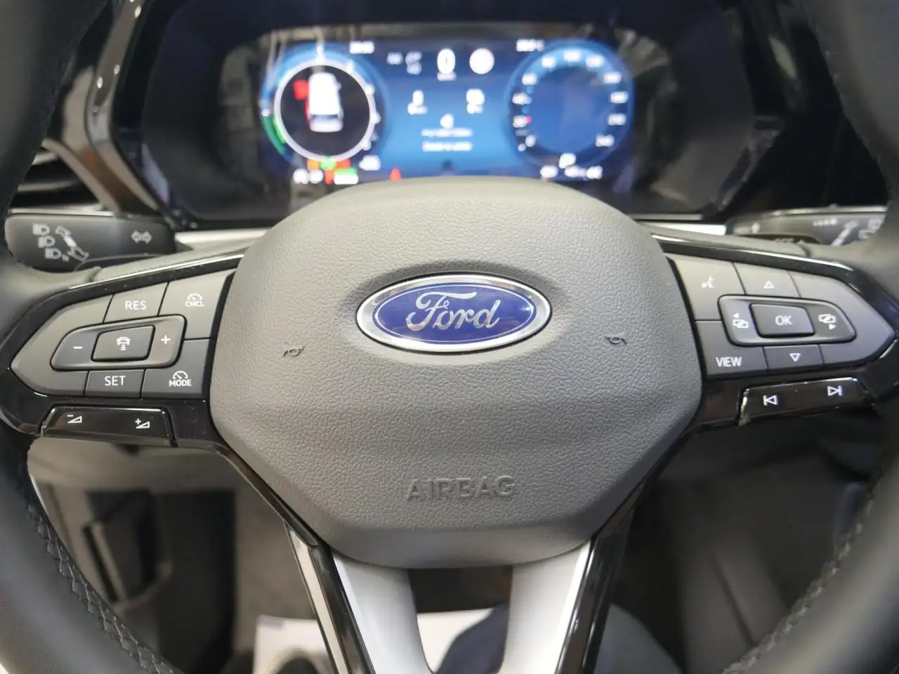Ford Tourneo Connect 2026 — фото 10