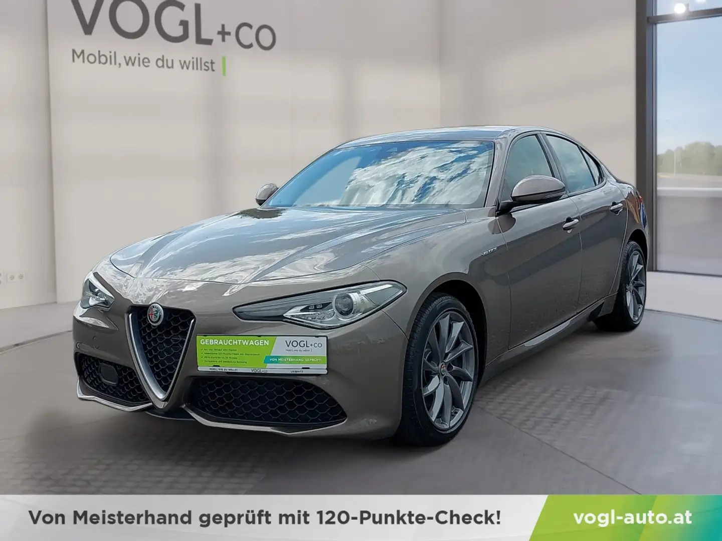 Alfa Romeo Giulia Veloce 2.2 210 AT AWD Braun - 1