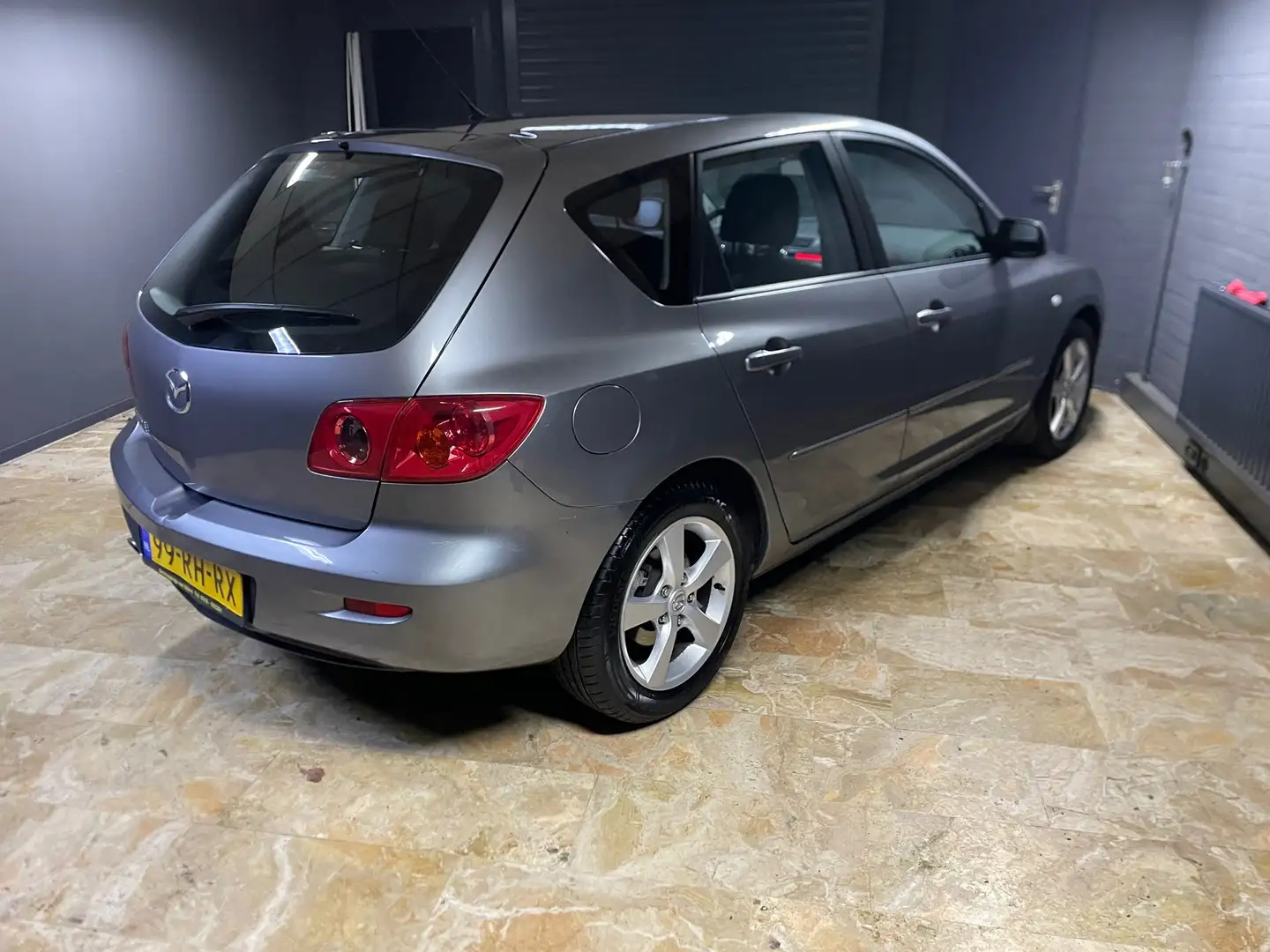 Mazda 3 Sport 1.6 Executive Automaat Airco Lm Velgen Cruis Gris - 2