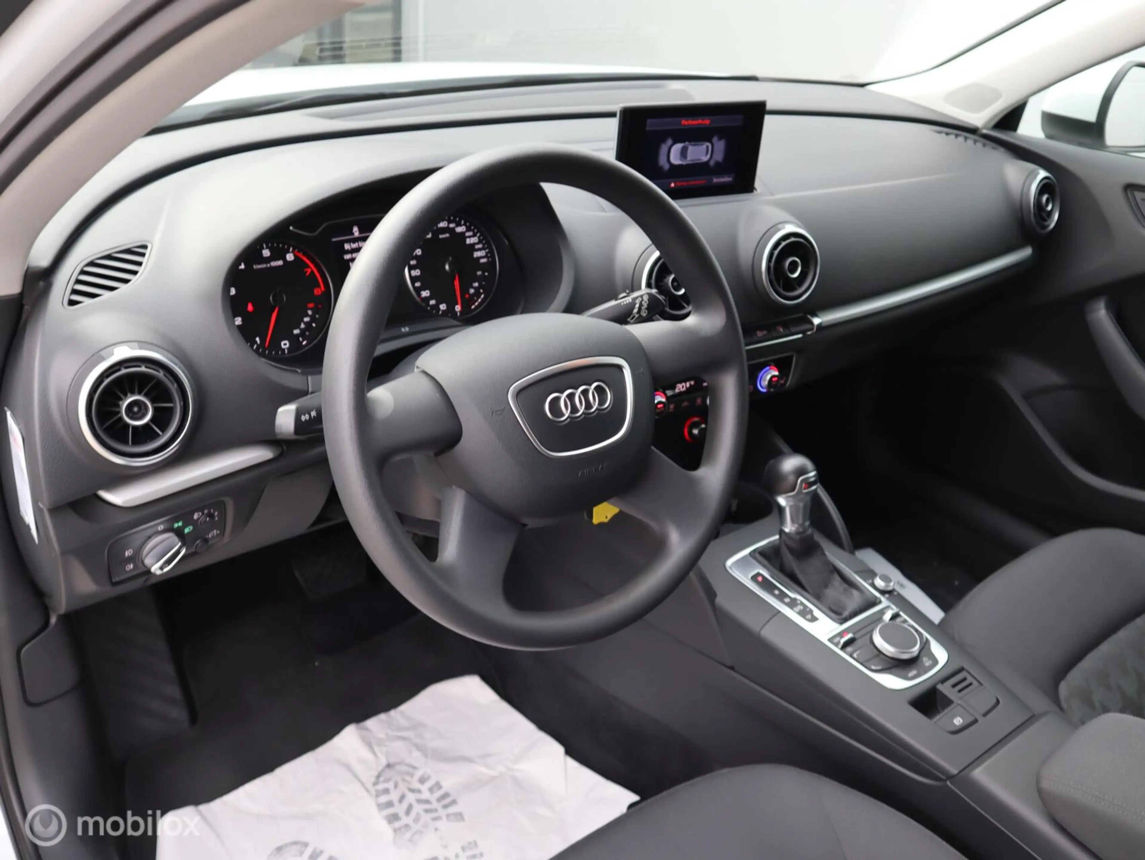 Audi A3 Sportback 1.4 TFSI CoD Ambition Pro Line S — photo 12