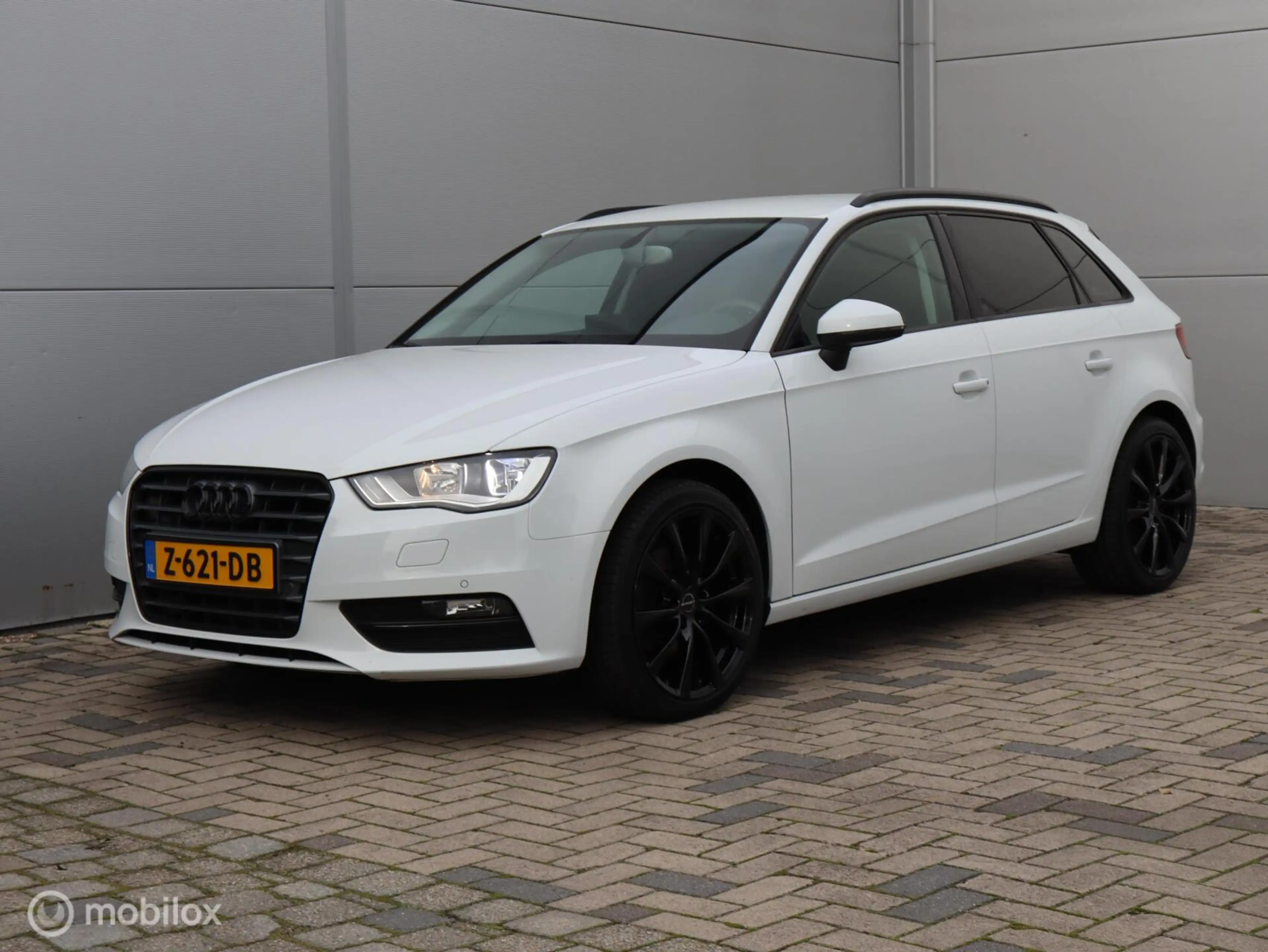 Audi A3 Sportback 1.4 TFSI CoD Ambition Pro Line S — photo 8