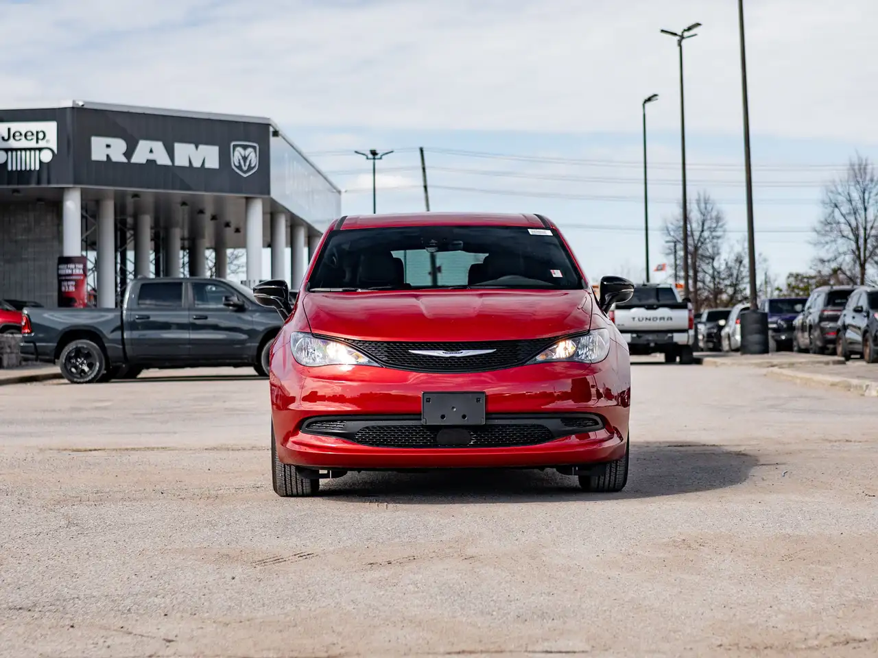 Chrysler Grand Caravan снимка Chrysler Grand Caravan
