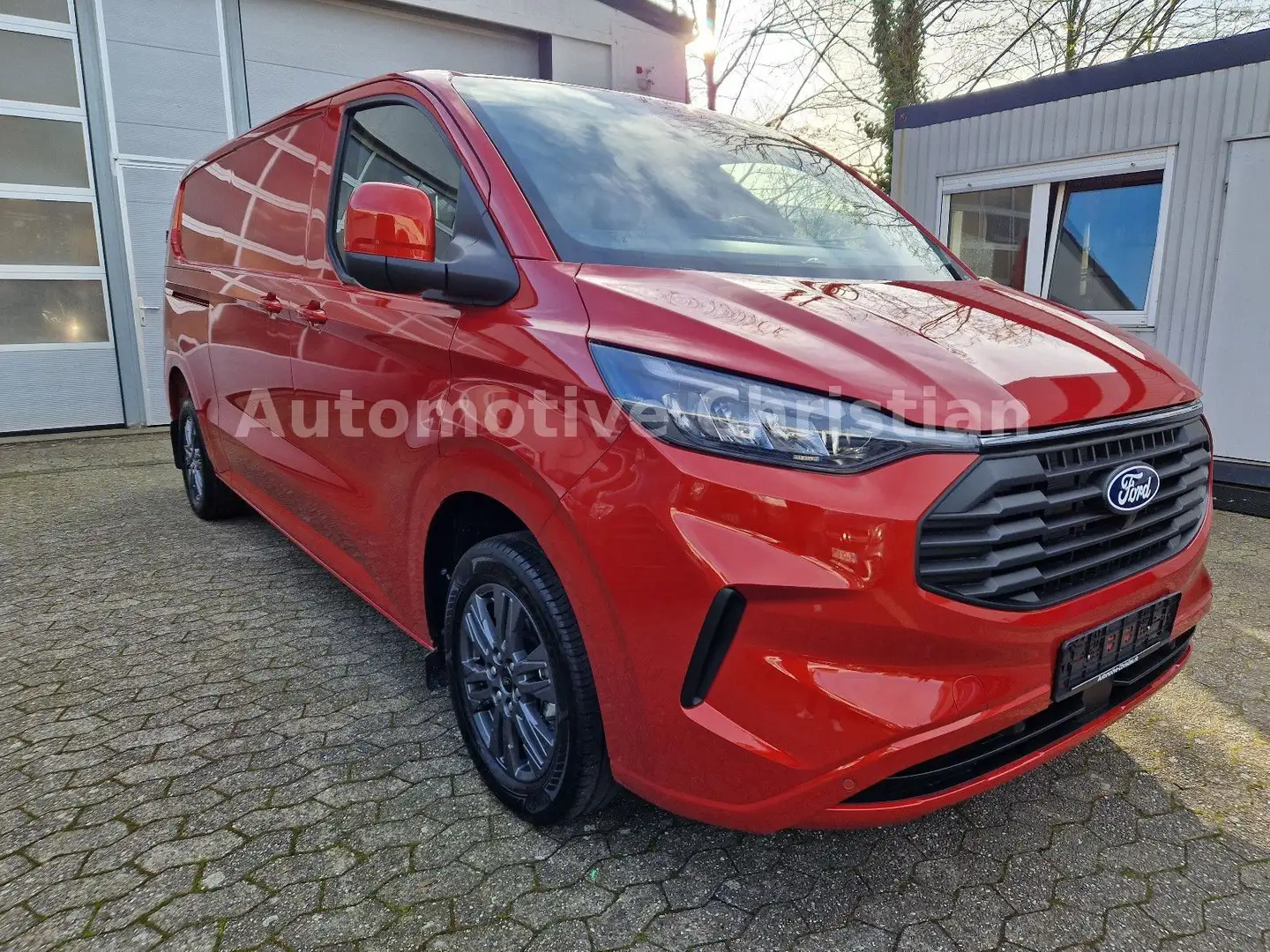 Ford Transit Custom 320 170 L2 Limited Aut NEW SOFORT Rouge - 2