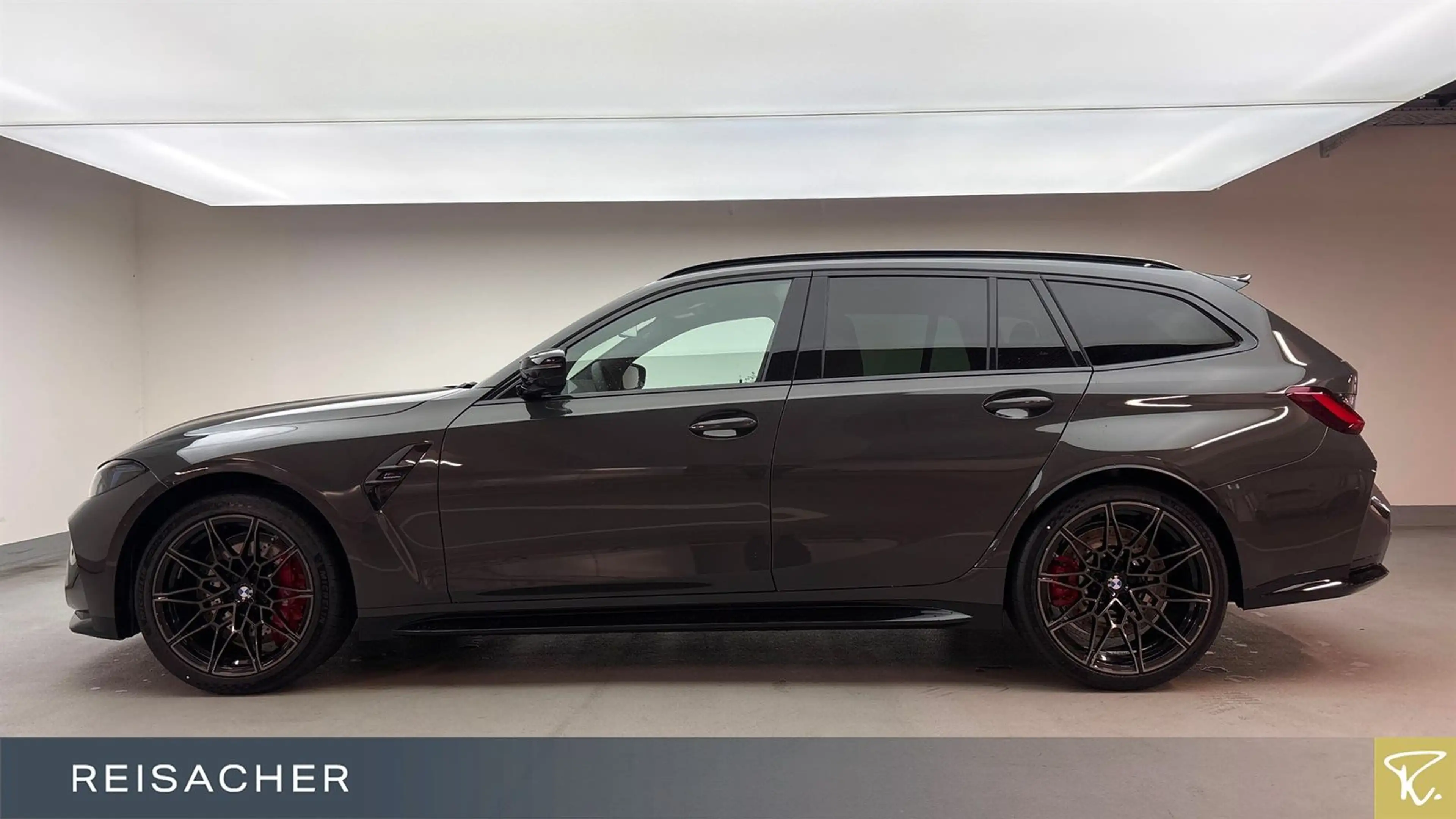 BMW M3 Competition mit M xDrive Touring DAB Radio — photo 9
