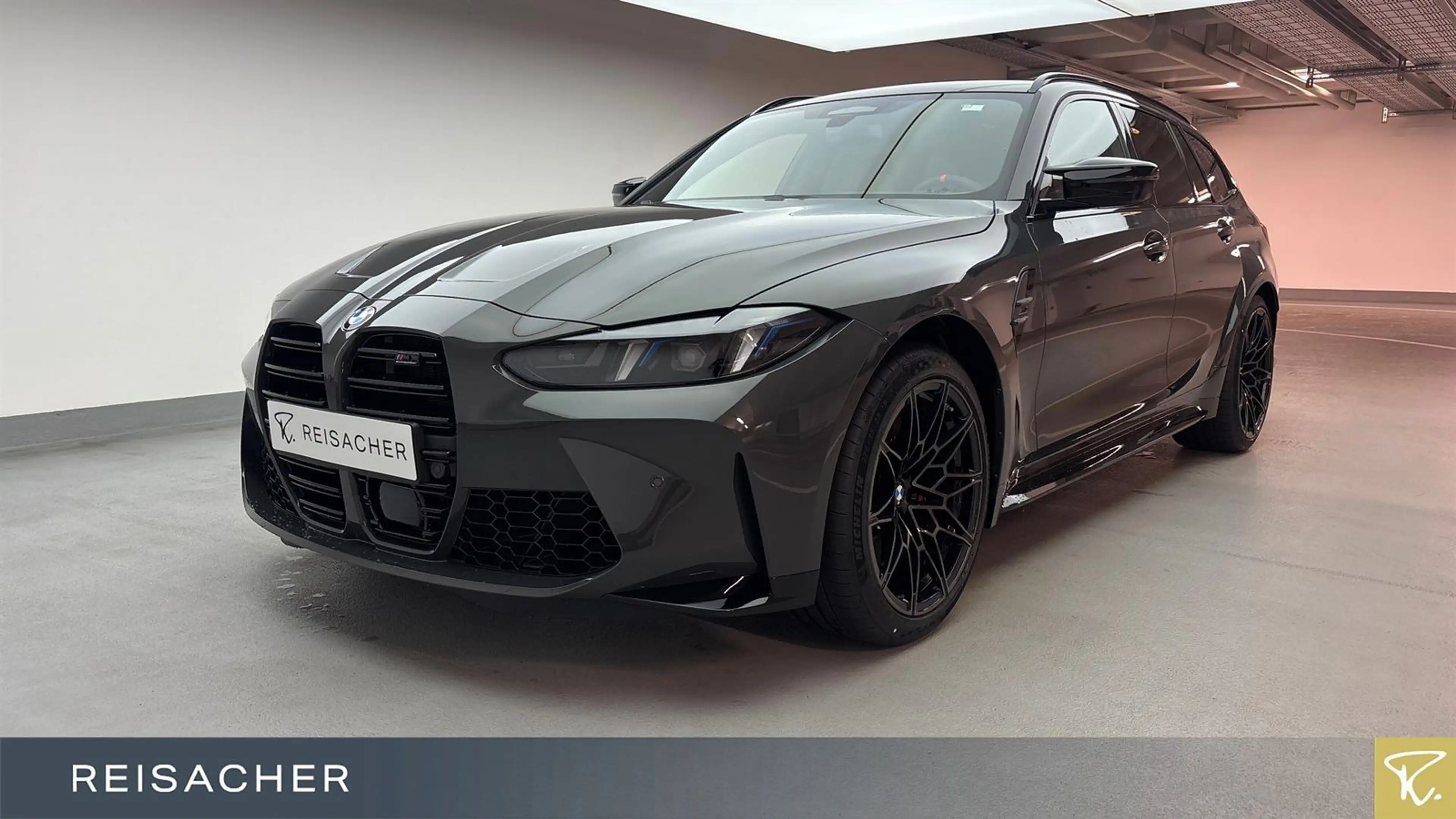 BMW M3 Competition mit M xDrive Touring DAB Radio