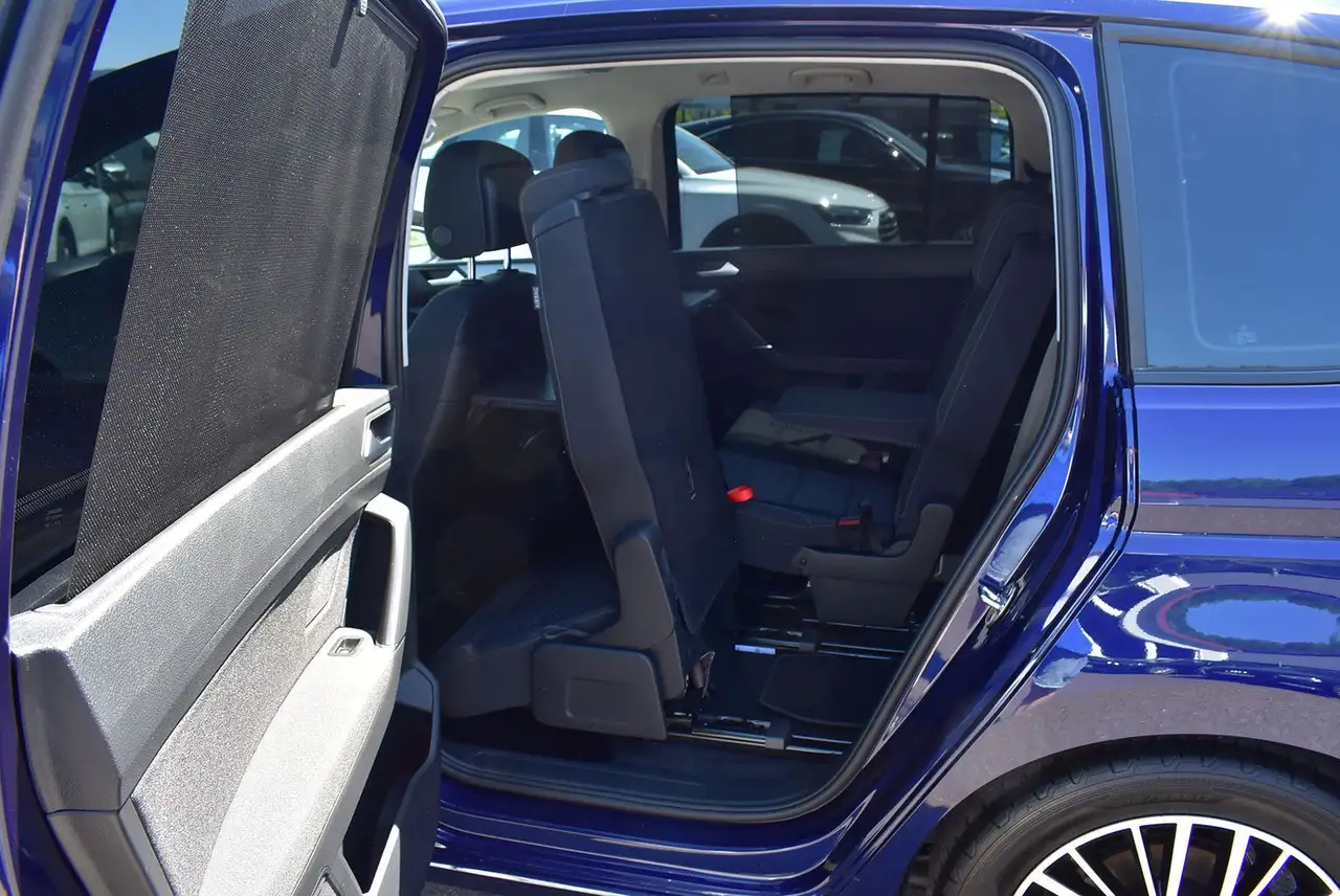 Volkswagen Touran 1,5TSI IQ.LIGHT+4xSHZ+Kamera+7-Sitzer+ACC, миниатюра 9