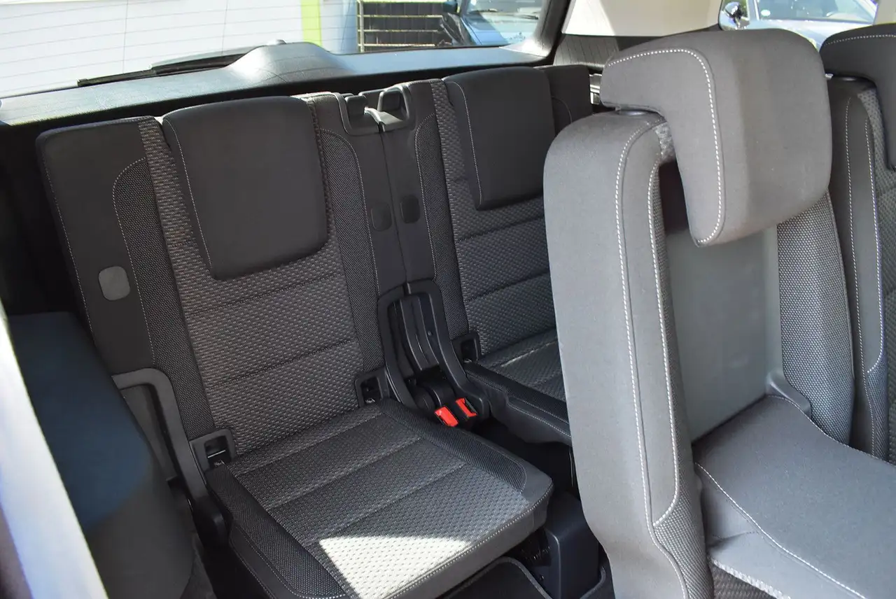 Volkswagen Touran 1,5TSI IQ.LIGHT+4xSHZ+Kamera+7-Sitzer+ACC, миниатюра 14