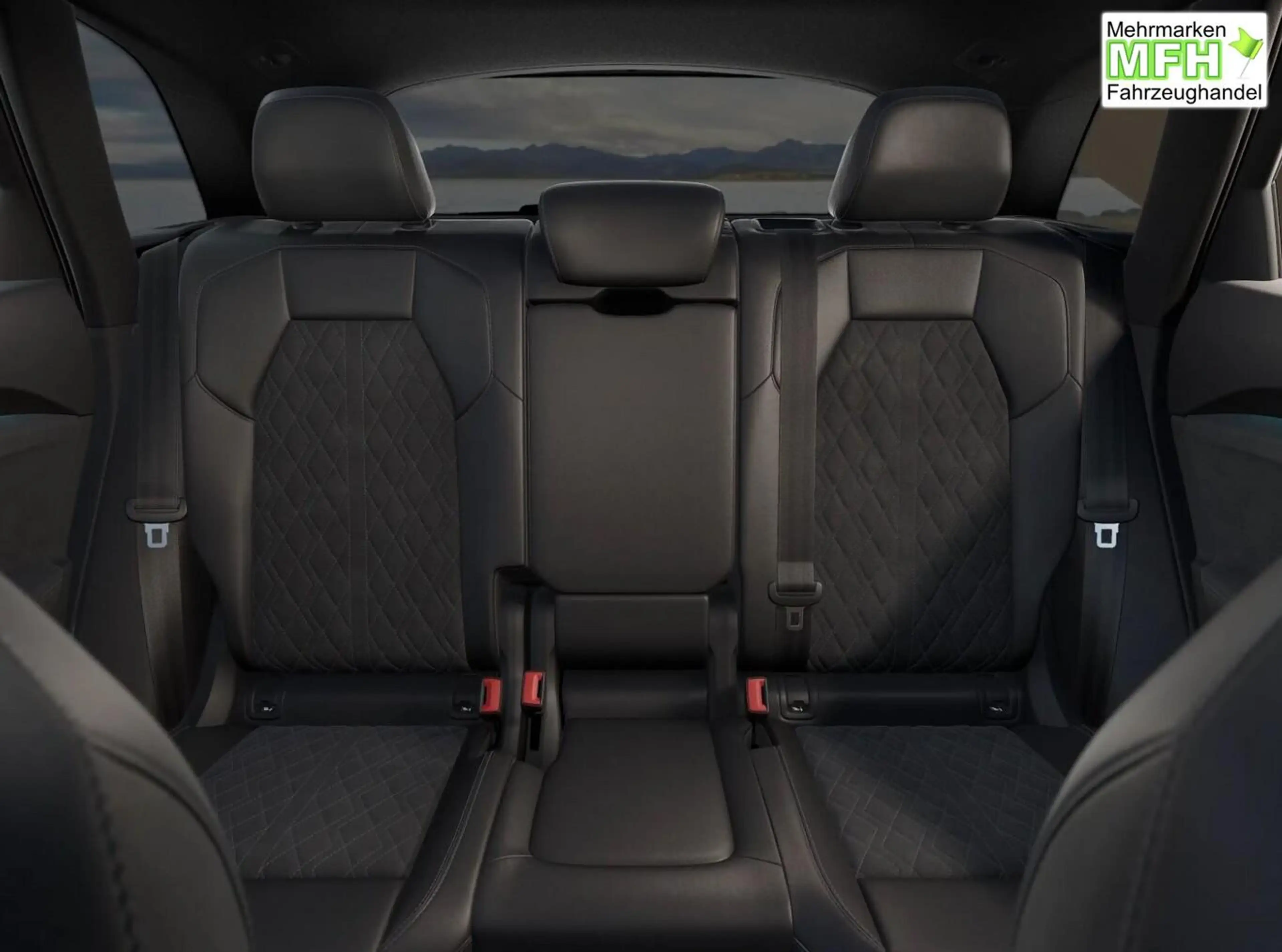 Audi Q5 S line 2xS Tech+ Pano AHK HUD BlackP 20Z PrivG ... — photo 6