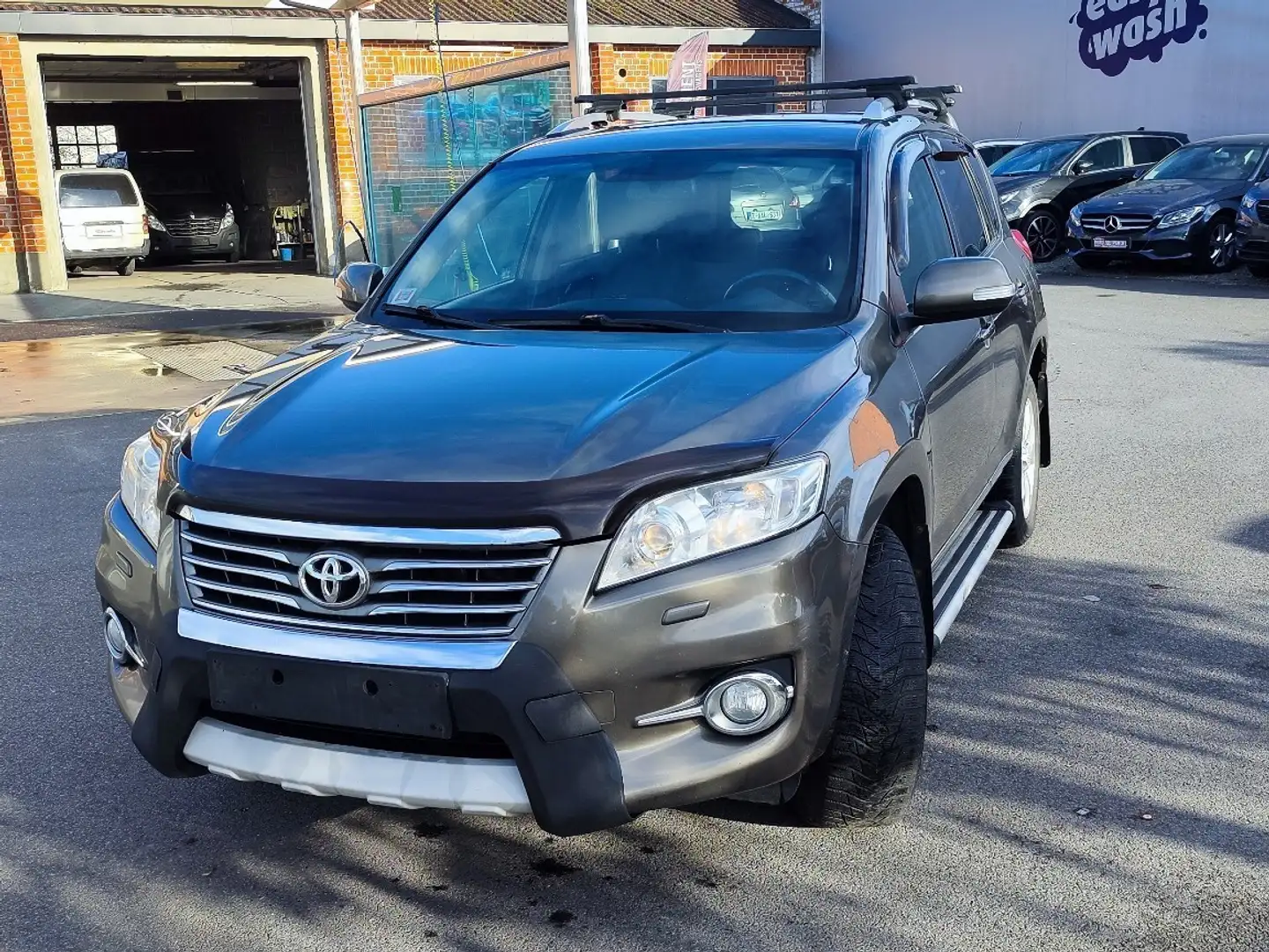 Toyota RAV 4 2.0 4x2 Life only for export Bronce - 2