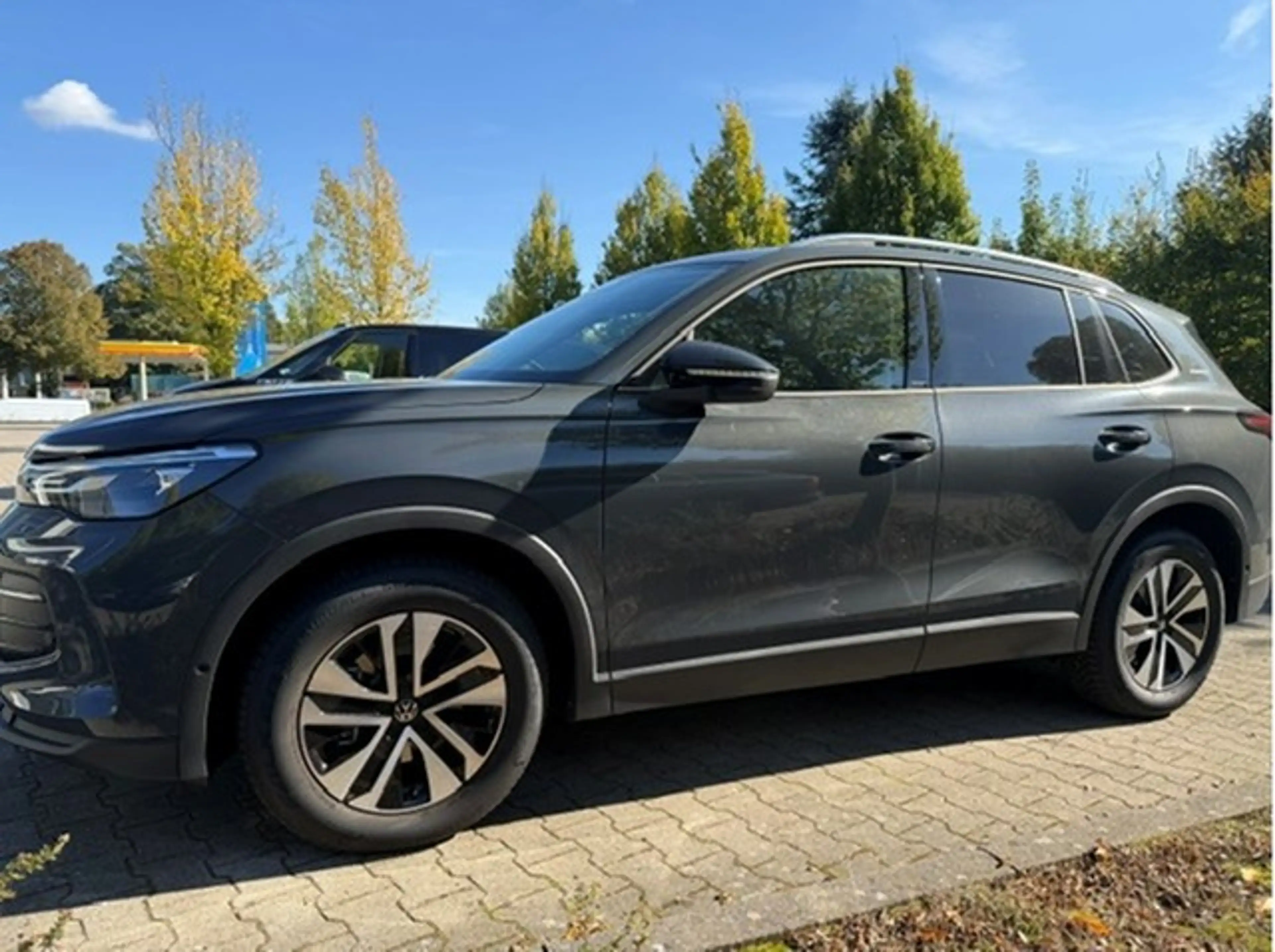 Volkswagen Tiguan 1.5 eTSi DSG Energy AHK elektr.Heckklappe R-Kam... — photo 2