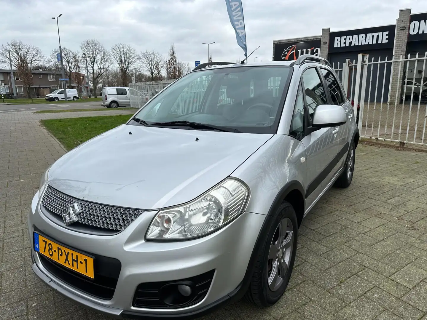 Suzuki SX4 1.6 Limited Grijs - 1