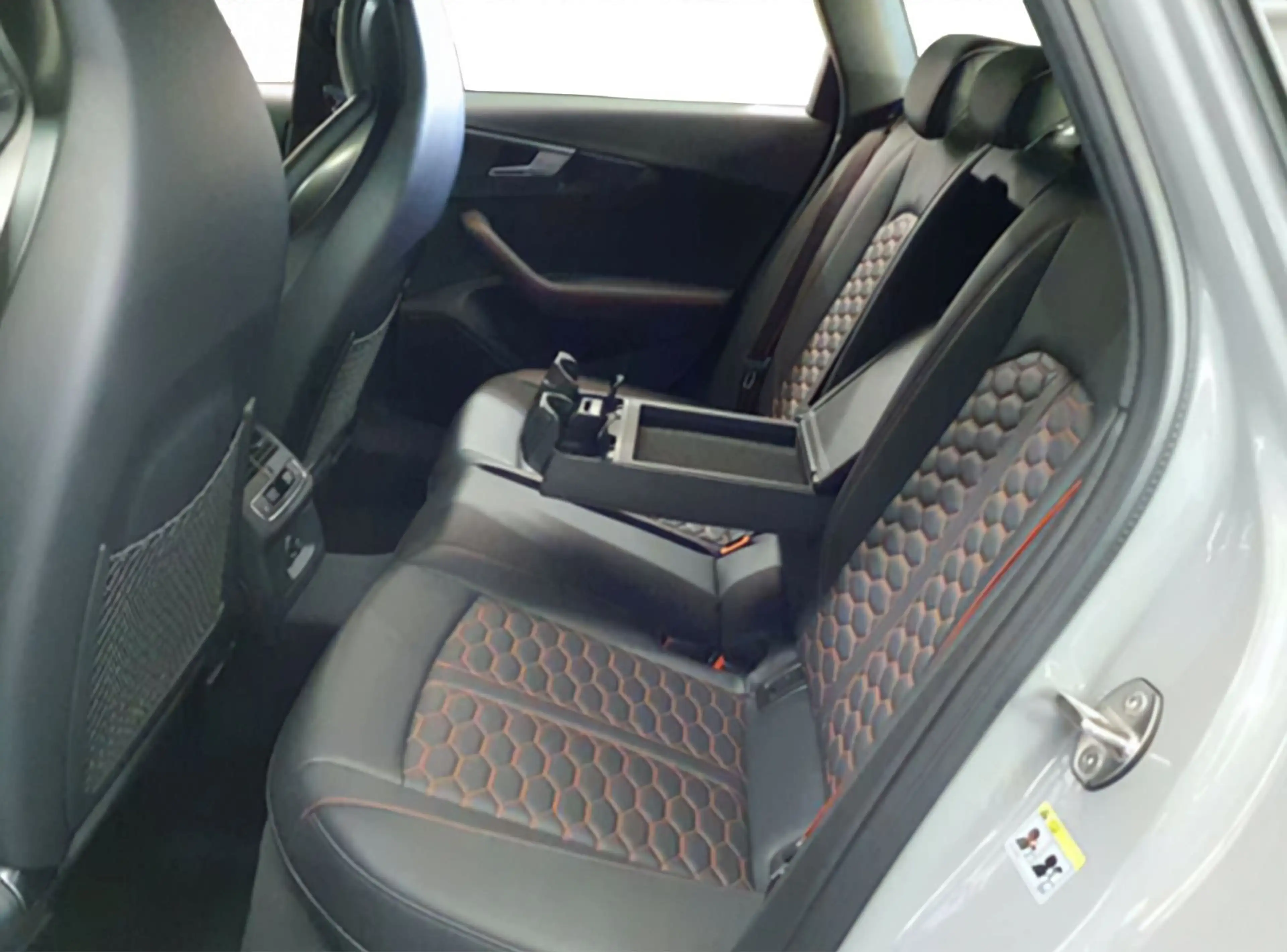 Audi RS4 *280 km/h*Keramik*Matrix*Virtual*Navi+ — photo 5