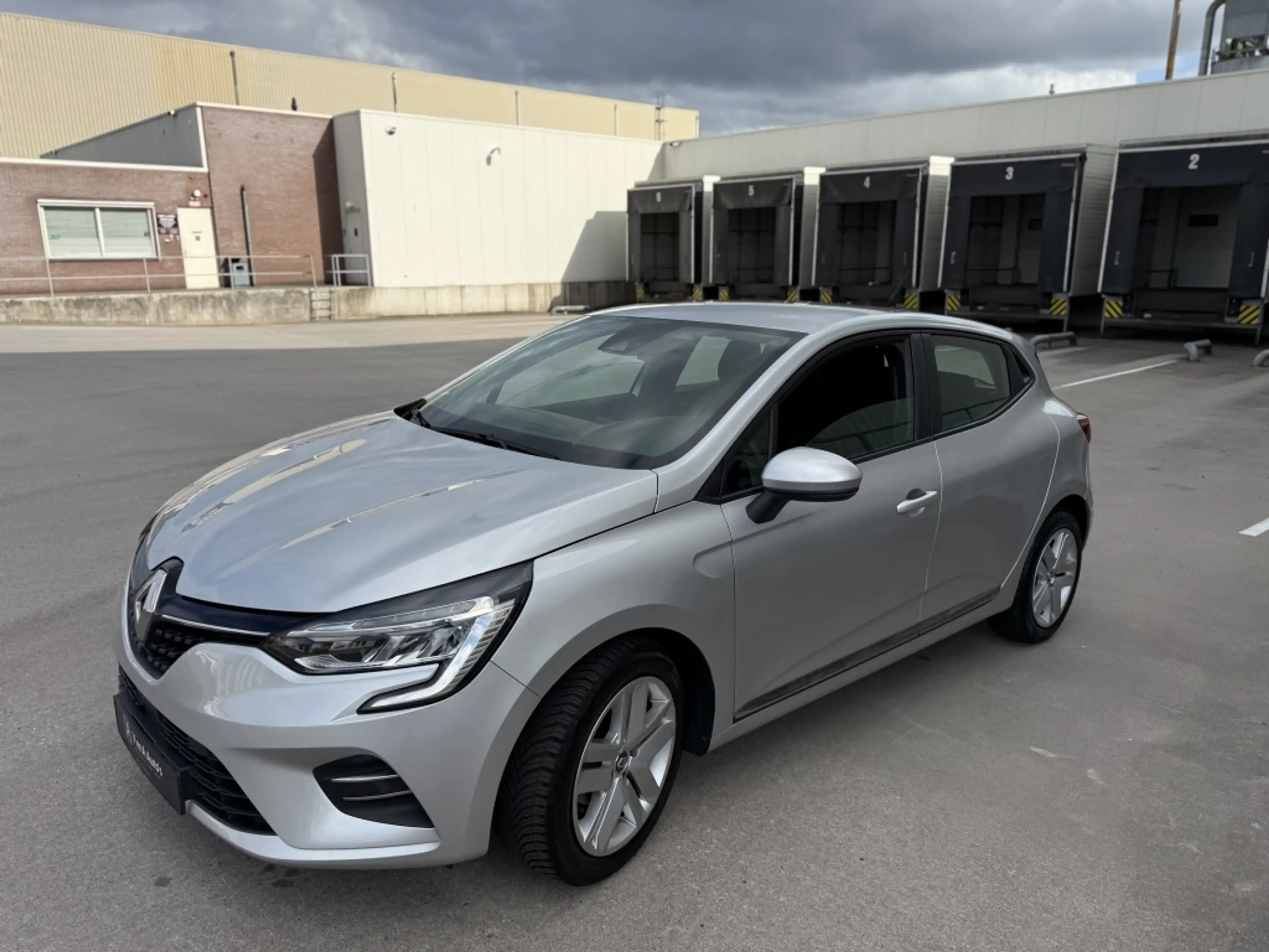 Renault Clio 1.0 TCe Zen I All Season I Carplay I — photo 19