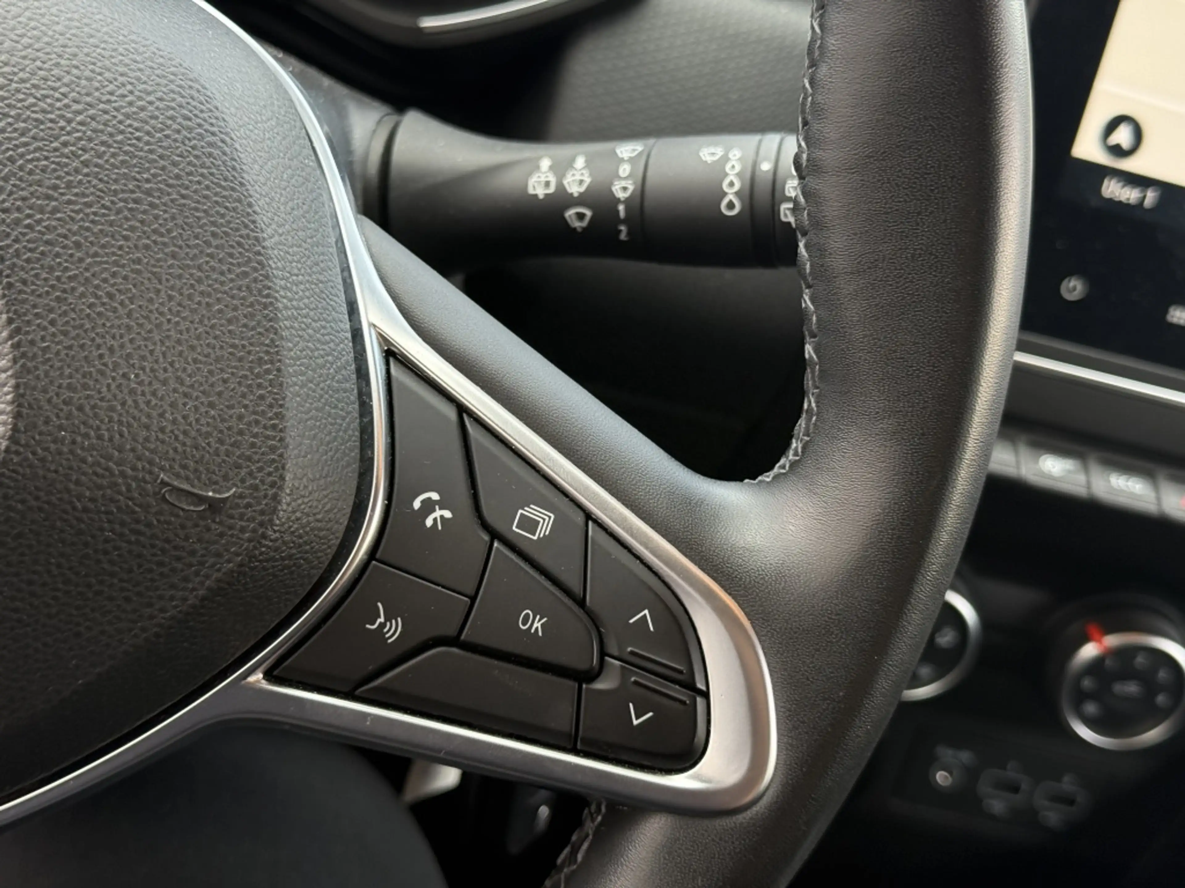 Renault Clio 1.0 TCe Zen I All Season I Carplay I — photo 6