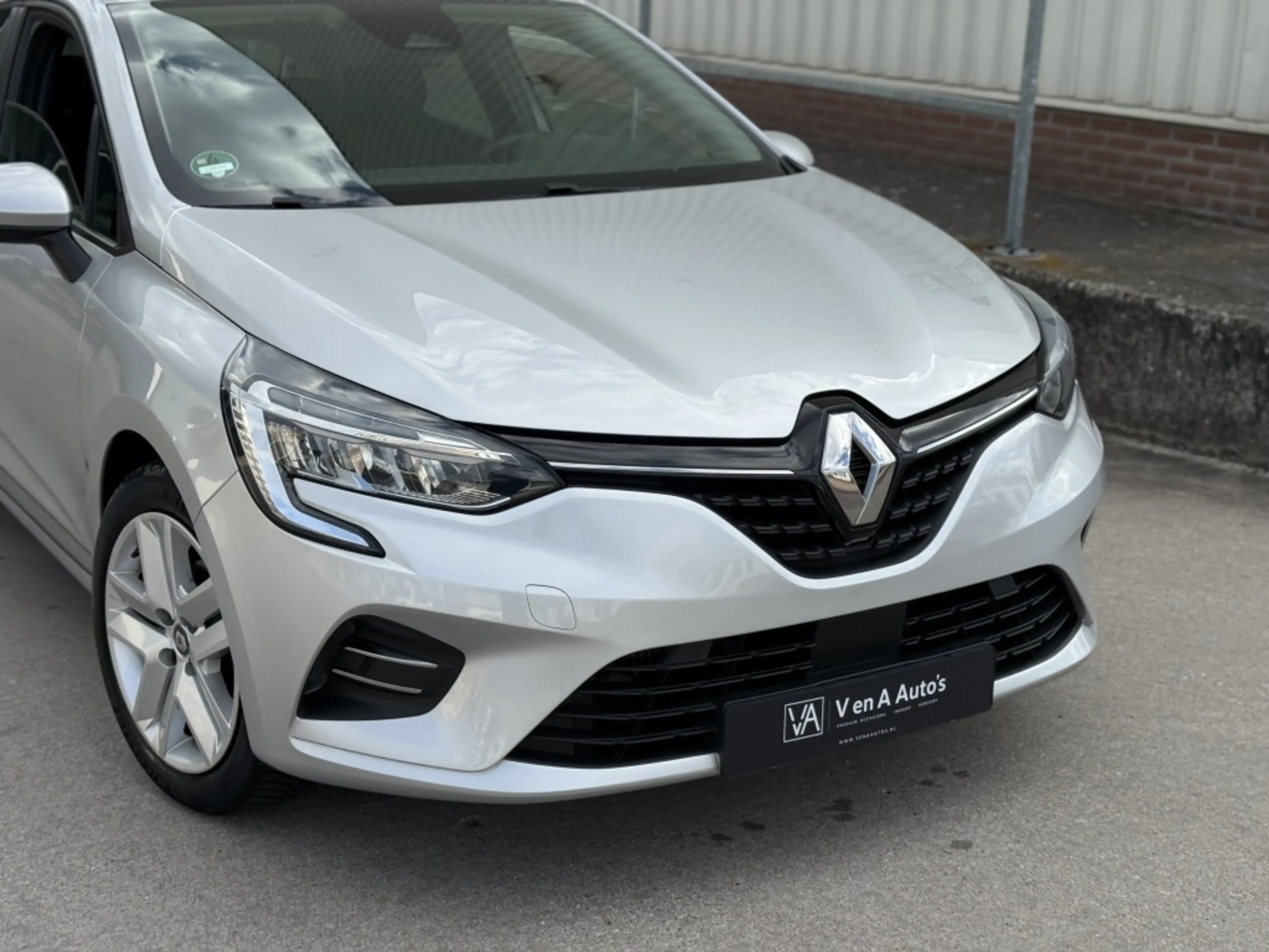 Renault Clio 1.0 TCe Zen I All Season I Carplay I — photo 13