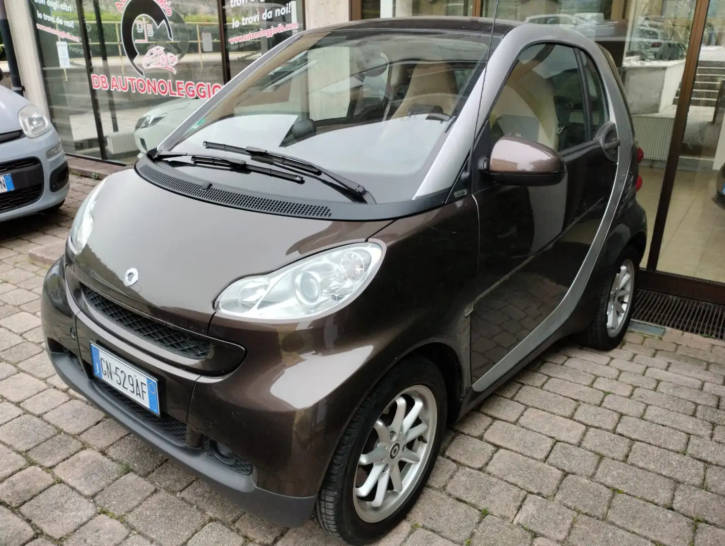 smart forTwo 1.0 Passion 84cv Brązowy - 2
