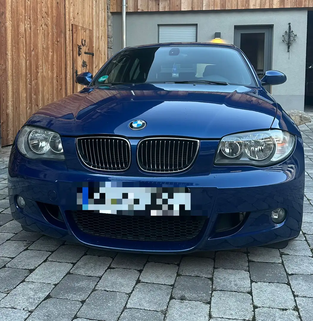 BMW 130 130i - 1