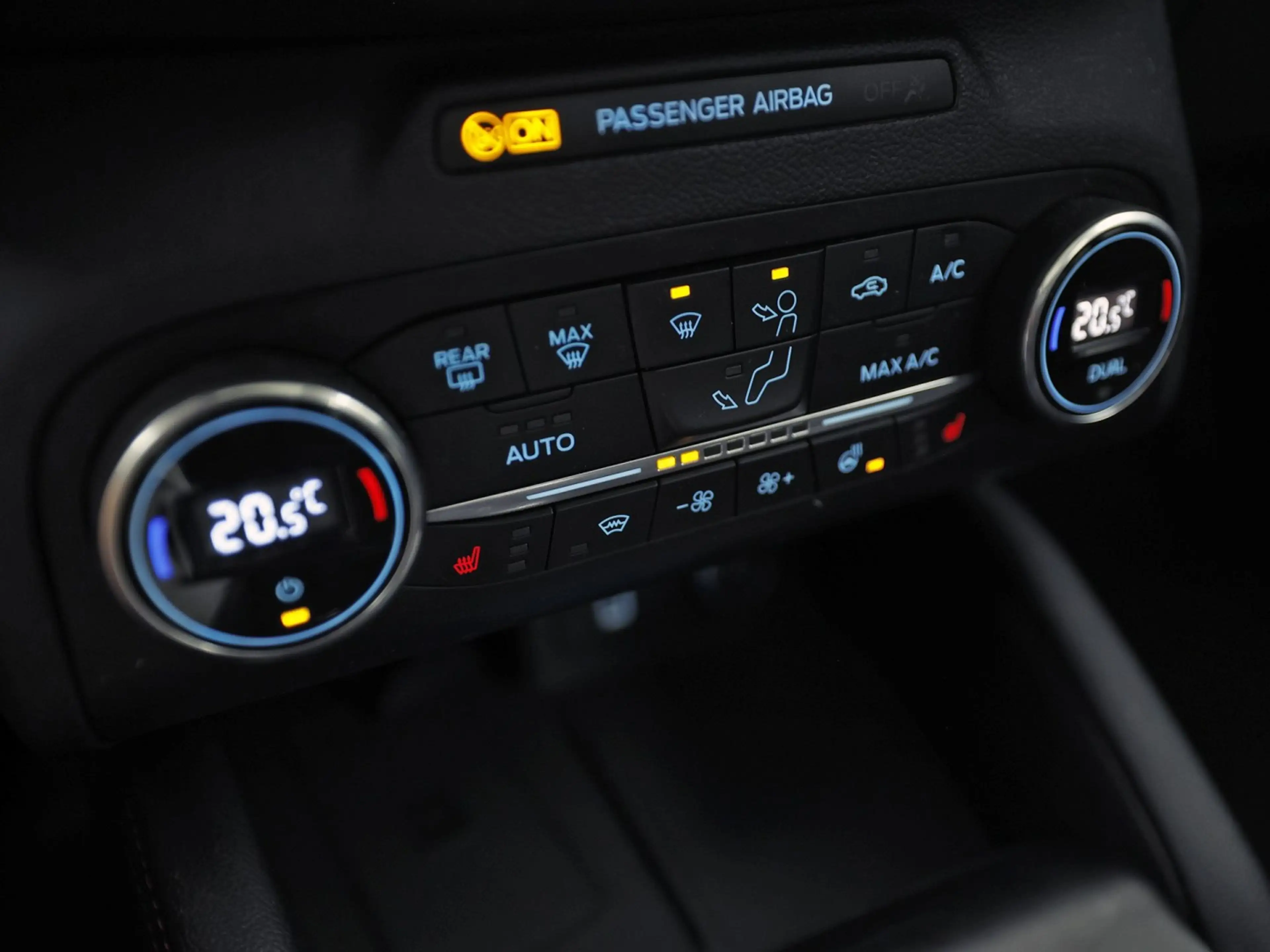Ford Focus 1.0 EcoBoost ST Line 125Pk (PANORAMADAK, APPLE CAR — photo 7