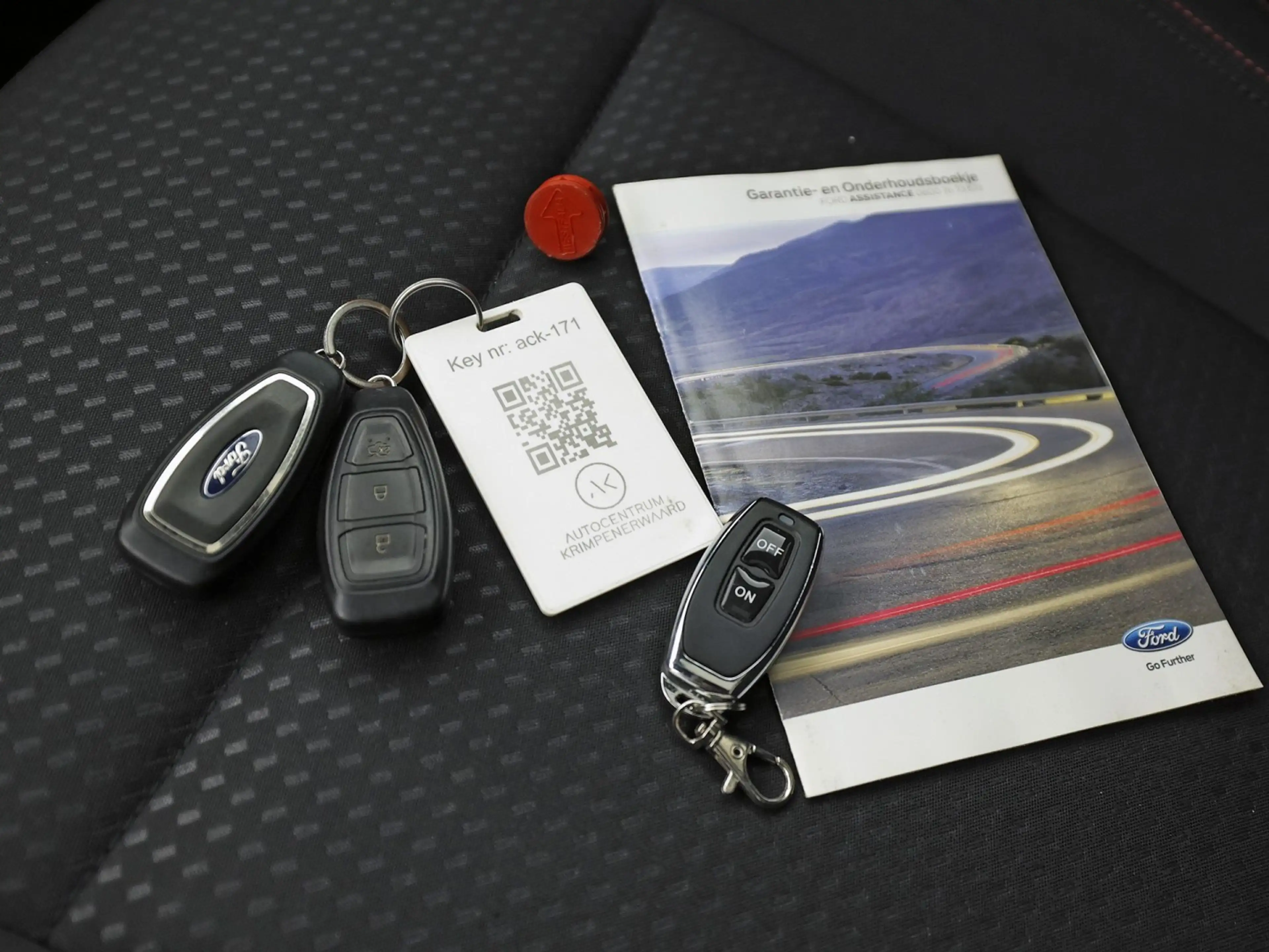 Ford Focus 1.0 EcoBoost ST Line 125Pk (PANORAMADAK, APPLE CAR — photo 16