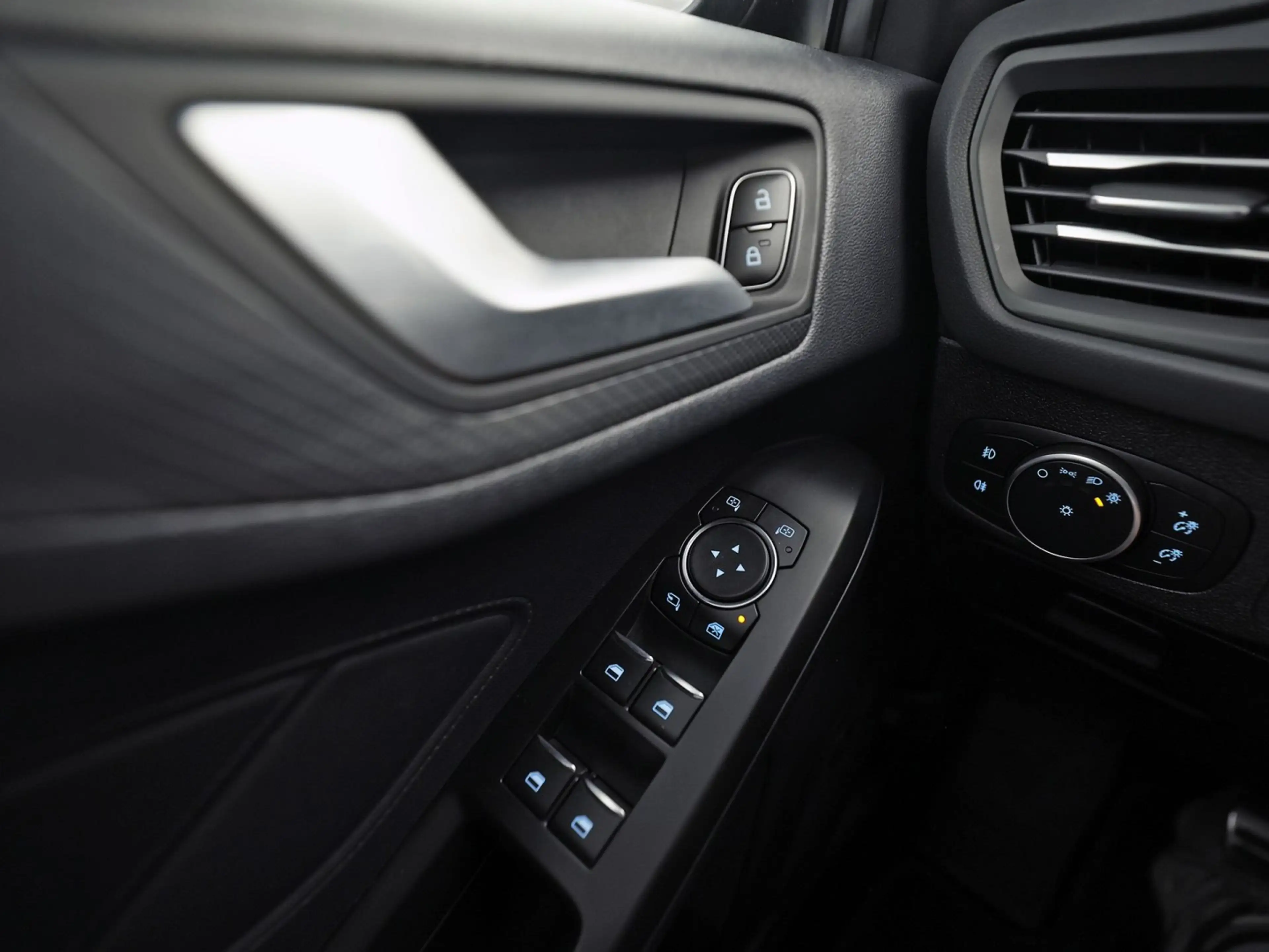Ford Focus 1.0 EcoBoost ST Line 125Pk (PANORAMADAK, APPLE CAR — photo 27
