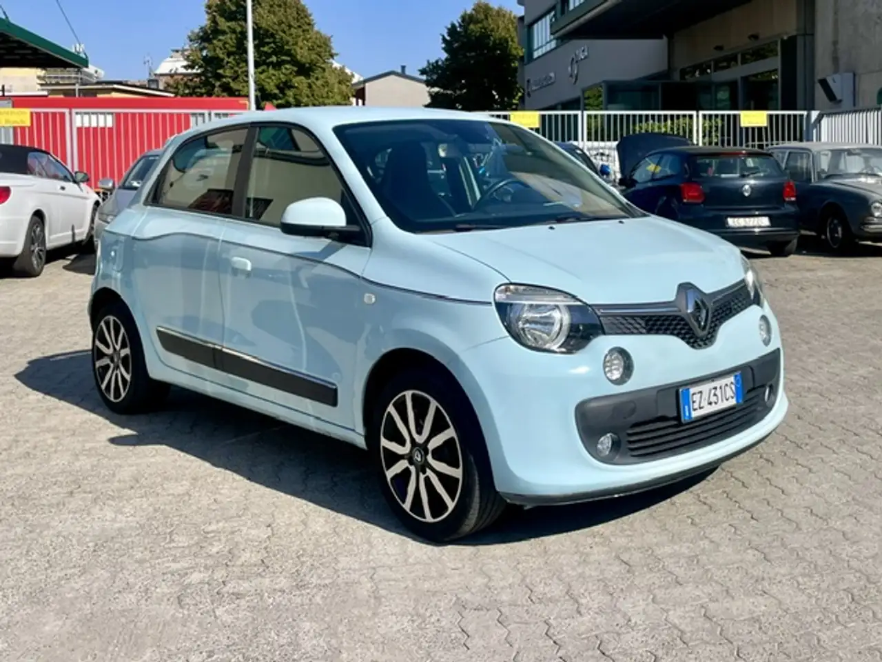 Renault Twingo Twingo III 2015 1.0 sce Energy 70cv Uniproprietario E6 — photo 1 of 14