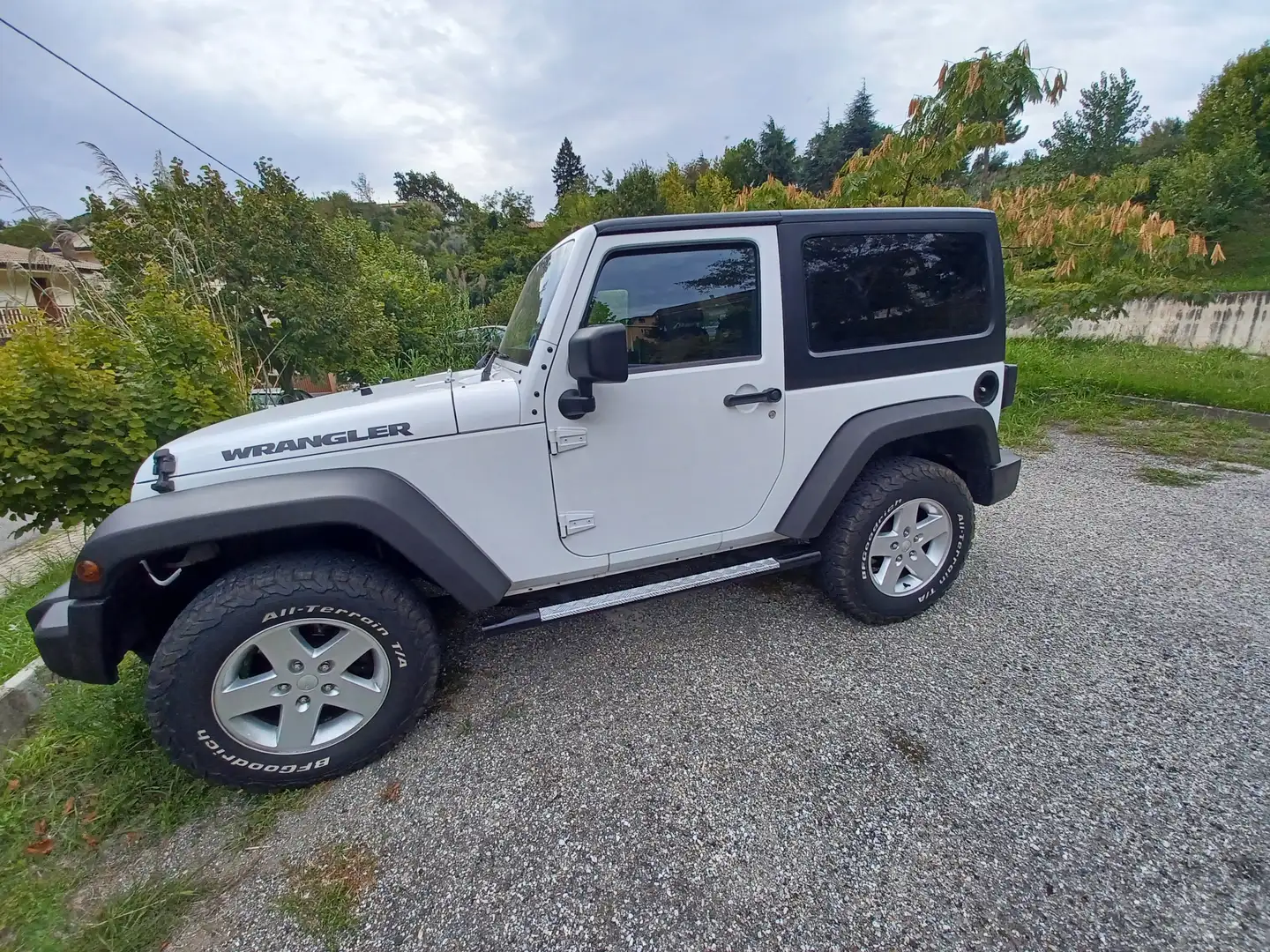 Jeep Wrangler Wrangler III 2011 2.8 crd Sport auto Bianco - 2