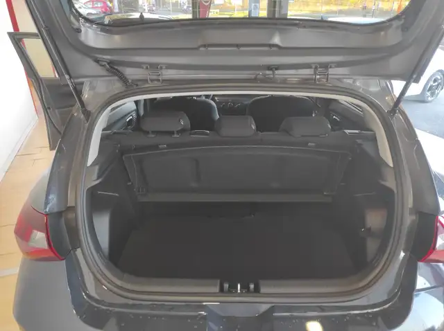 Hyundai I20 view 9