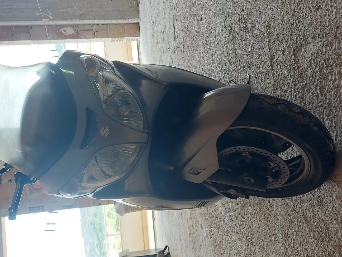 Suzuki Burgman 400 Gri - 1