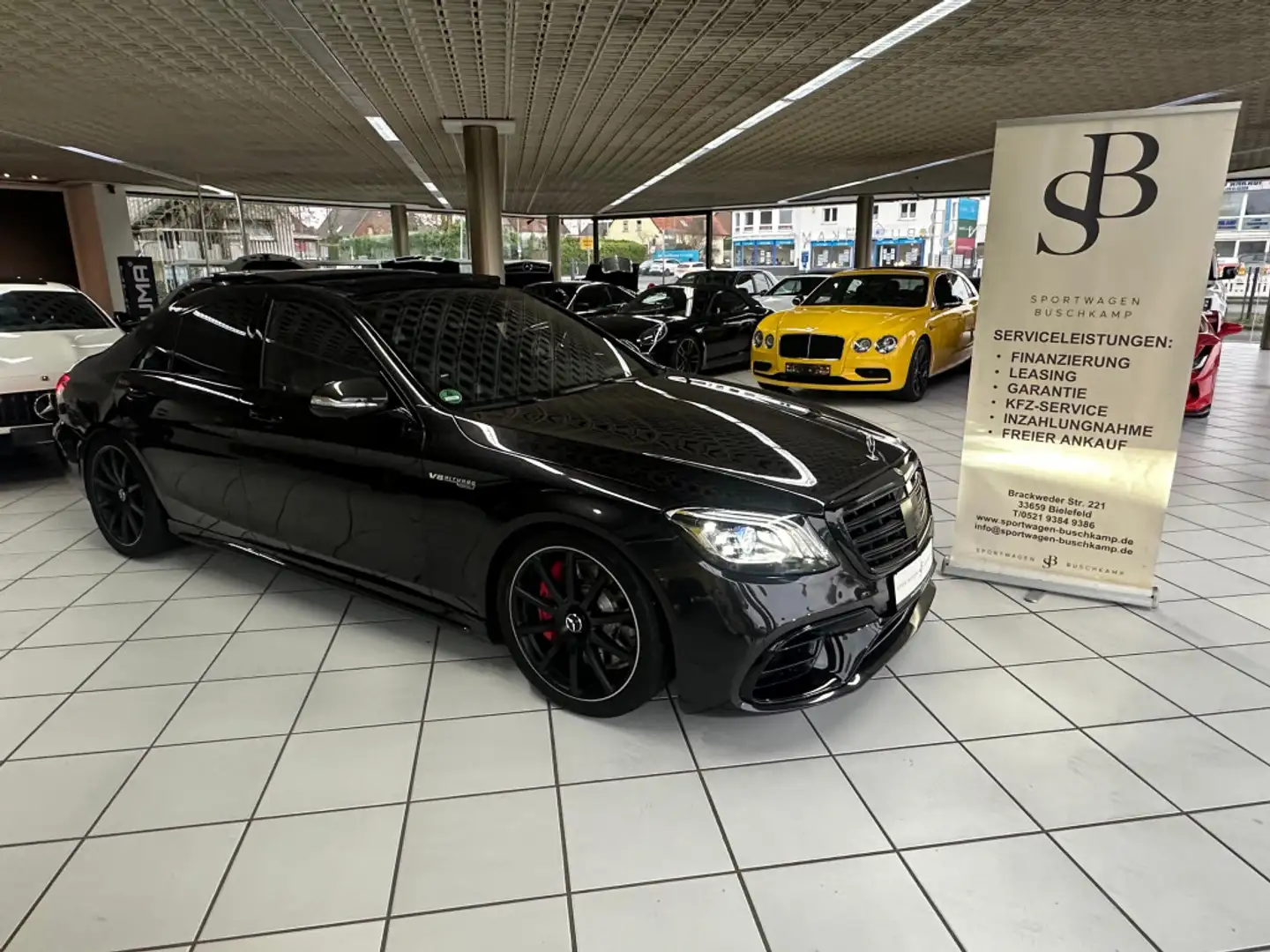 Mercedes-Benz S 63 AMG CARBON BURM CHAFFEUR TV PANO 360° 20 Černá - 1