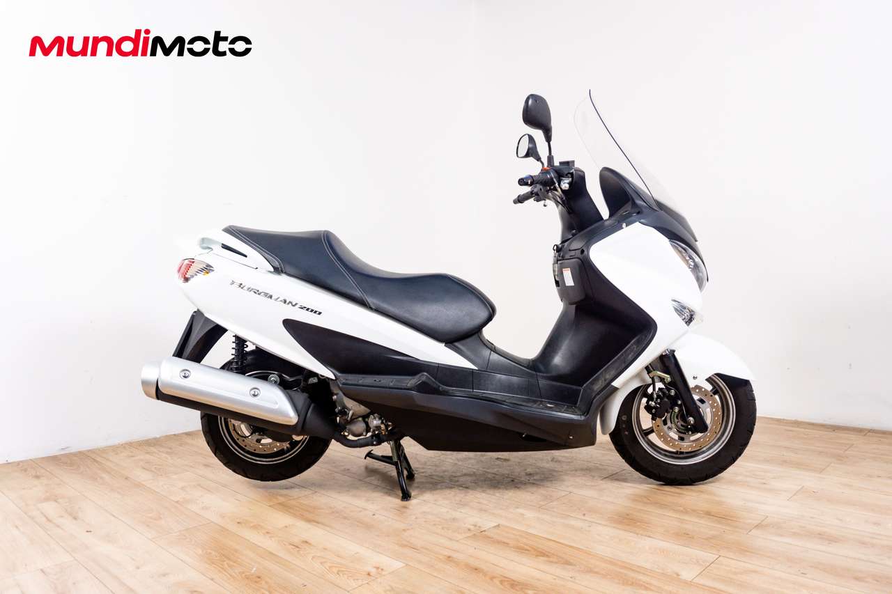 Suzuki Burgman 200
