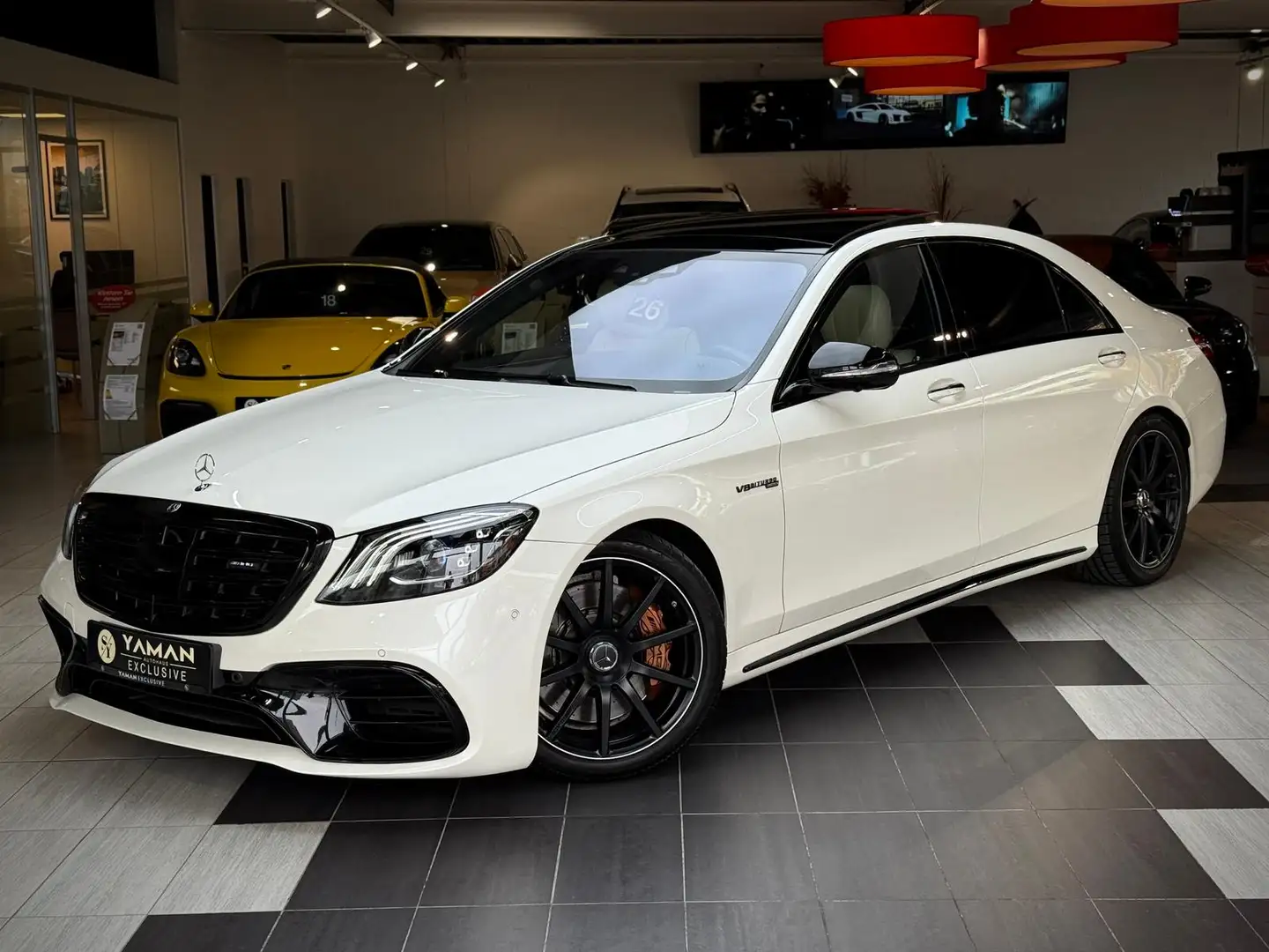 Mercedes-Benz S 63 AMG *First-Class*3xTV*StHzg*DriversP*Chauf Weiß - 1