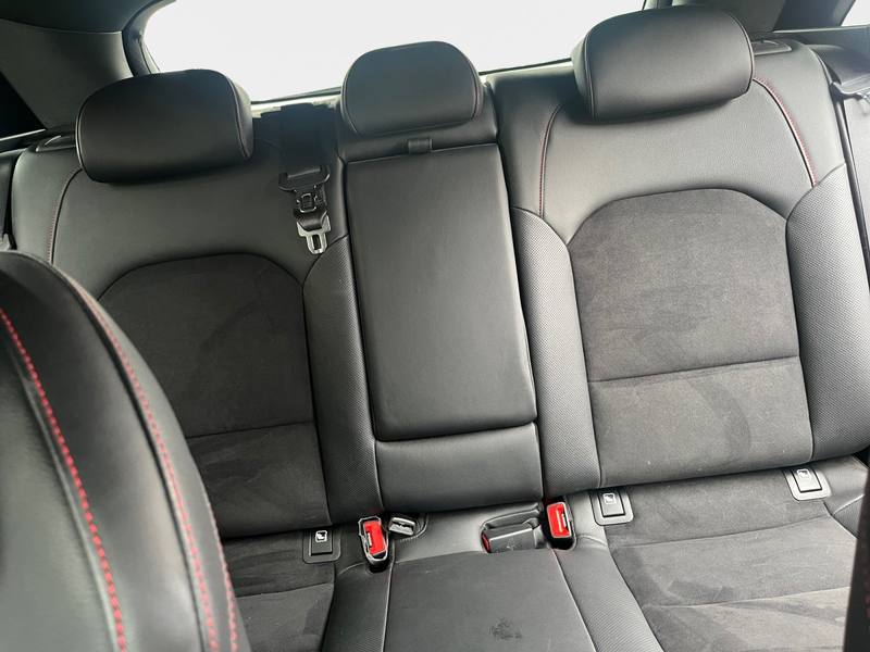 Kia Ceed / cee'd Ceed 1.6T-GDI GT 2xKlima 4xSHZ ACC AUT DynLicht — photo 10