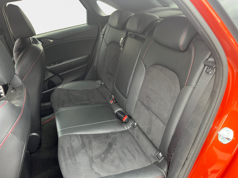 Kia Ceed / cee'd Ceed 1.6T-GDI GT 2xKlima 4xSHZ ACC AUT DynLicht — photo 9
