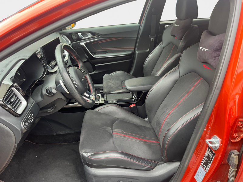 Kia Ceed / cee'd Ceed 1.6T-GDI GT 2xKlima 4xSHZ ACC AUT DynLicht — photo 8