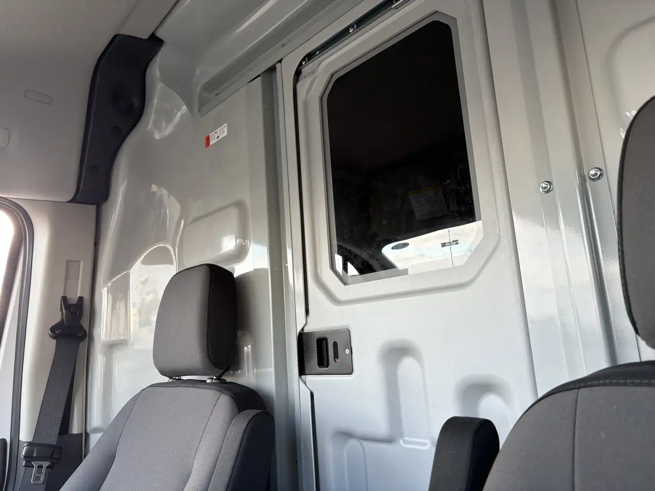 Ford Transit Cargo Van снимка Ford Transit Cargo Van