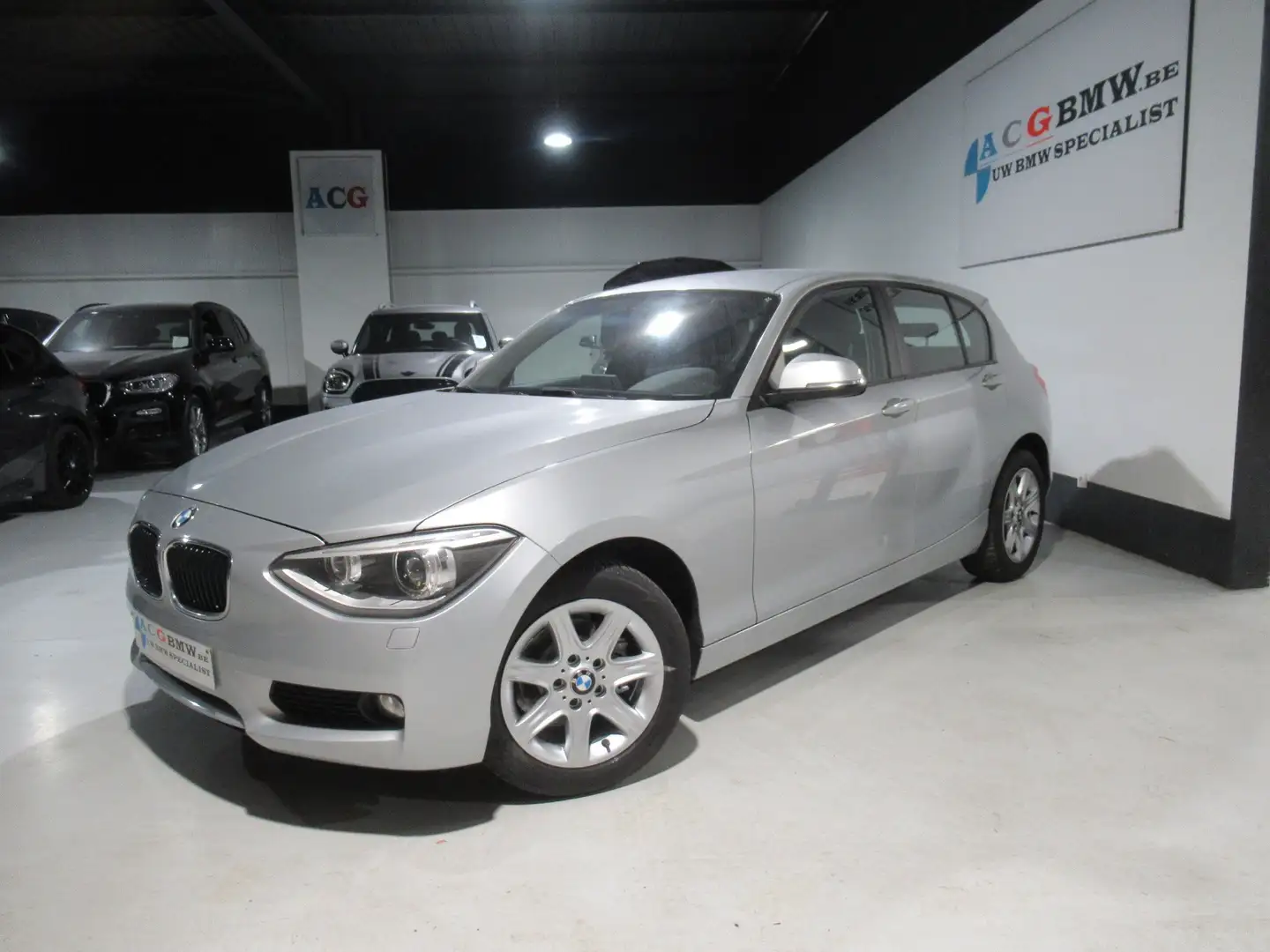 BMW 114 Benz eu6 Xenon PDC Revisie Motor CC Zetelverwarm Argent - 1