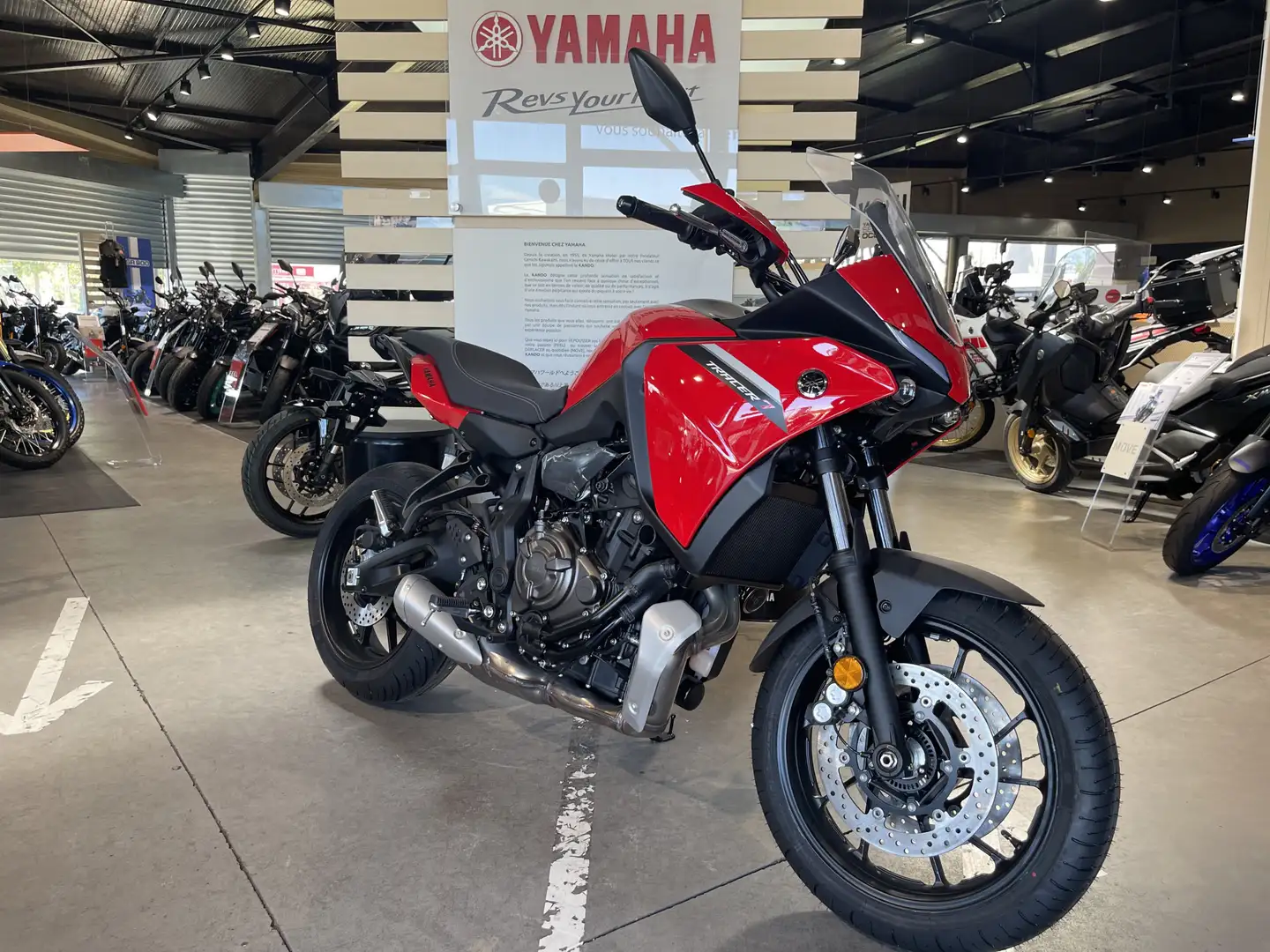 Yamaha Tracer 7 Rouge - 1