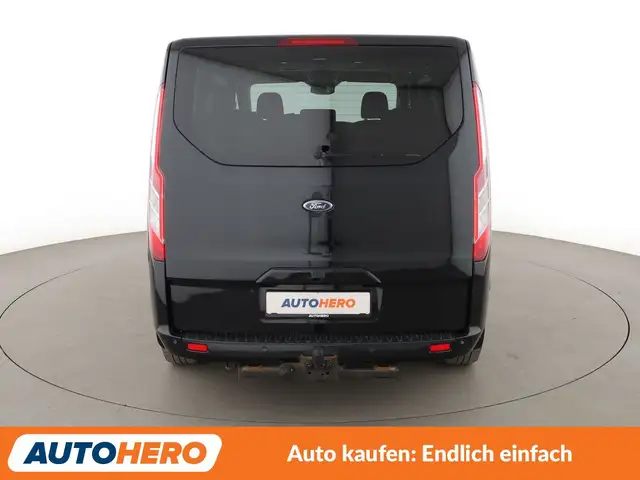 Ford Tourneo Custom view 5
