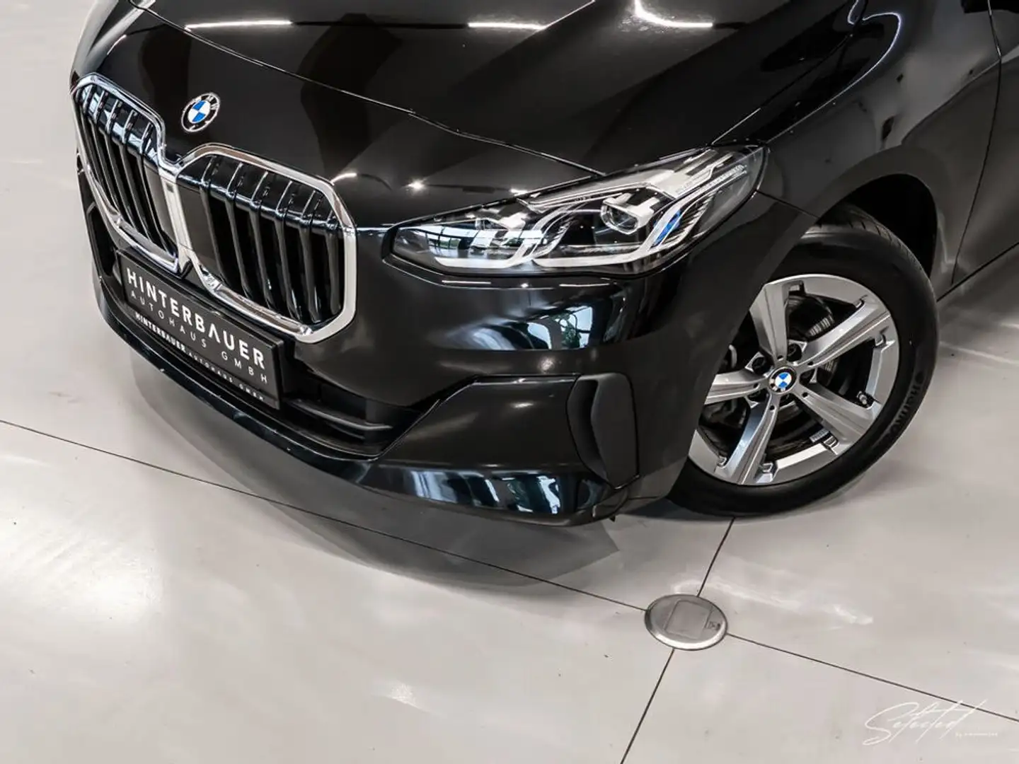 BMW 220 d Active Tourer *AHK*LED* SPORTSITZE*KOMFORT* Schwarz - 2